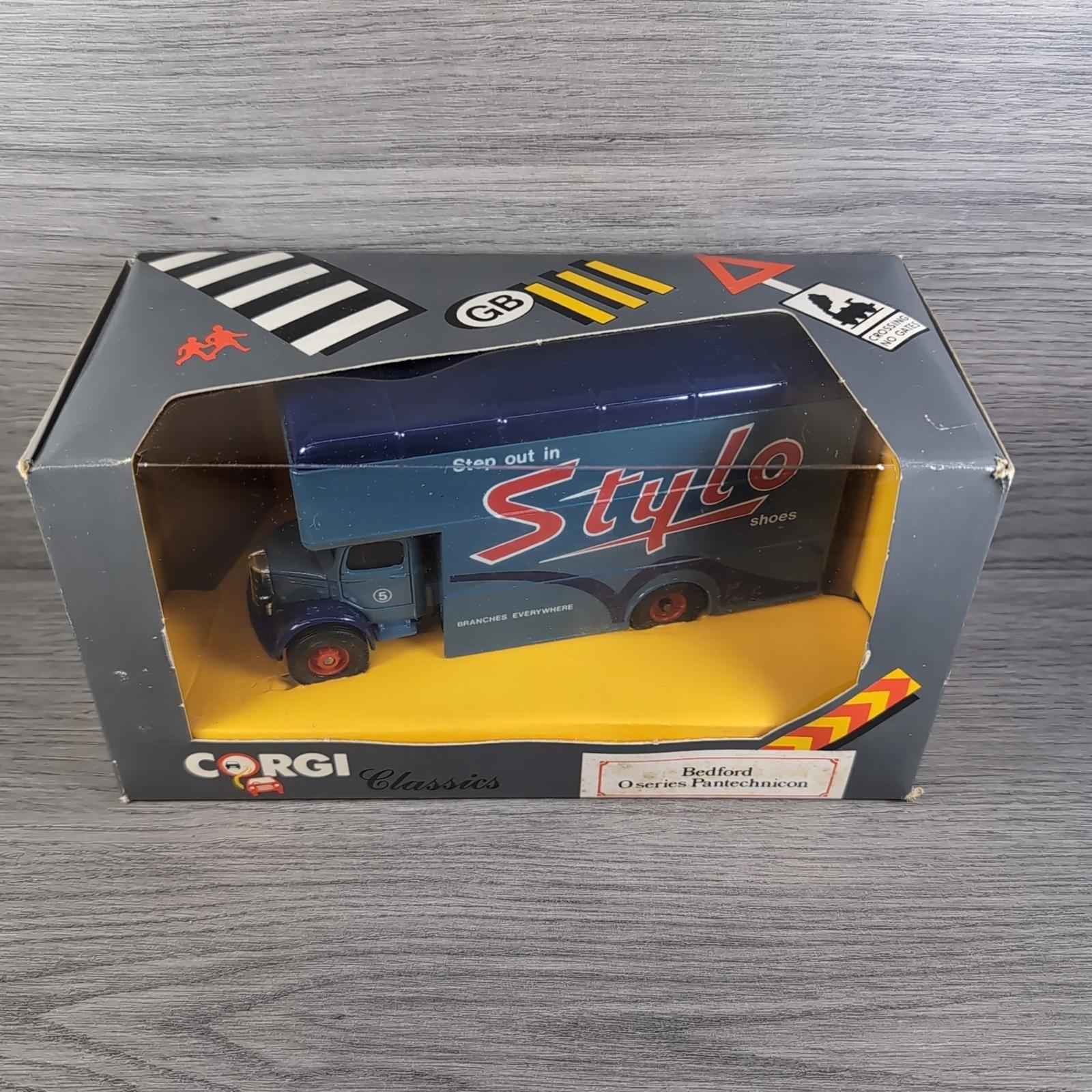 Corgi Classics Public Transport Corgi Classics C953/9 Bedford Die-Cast Model