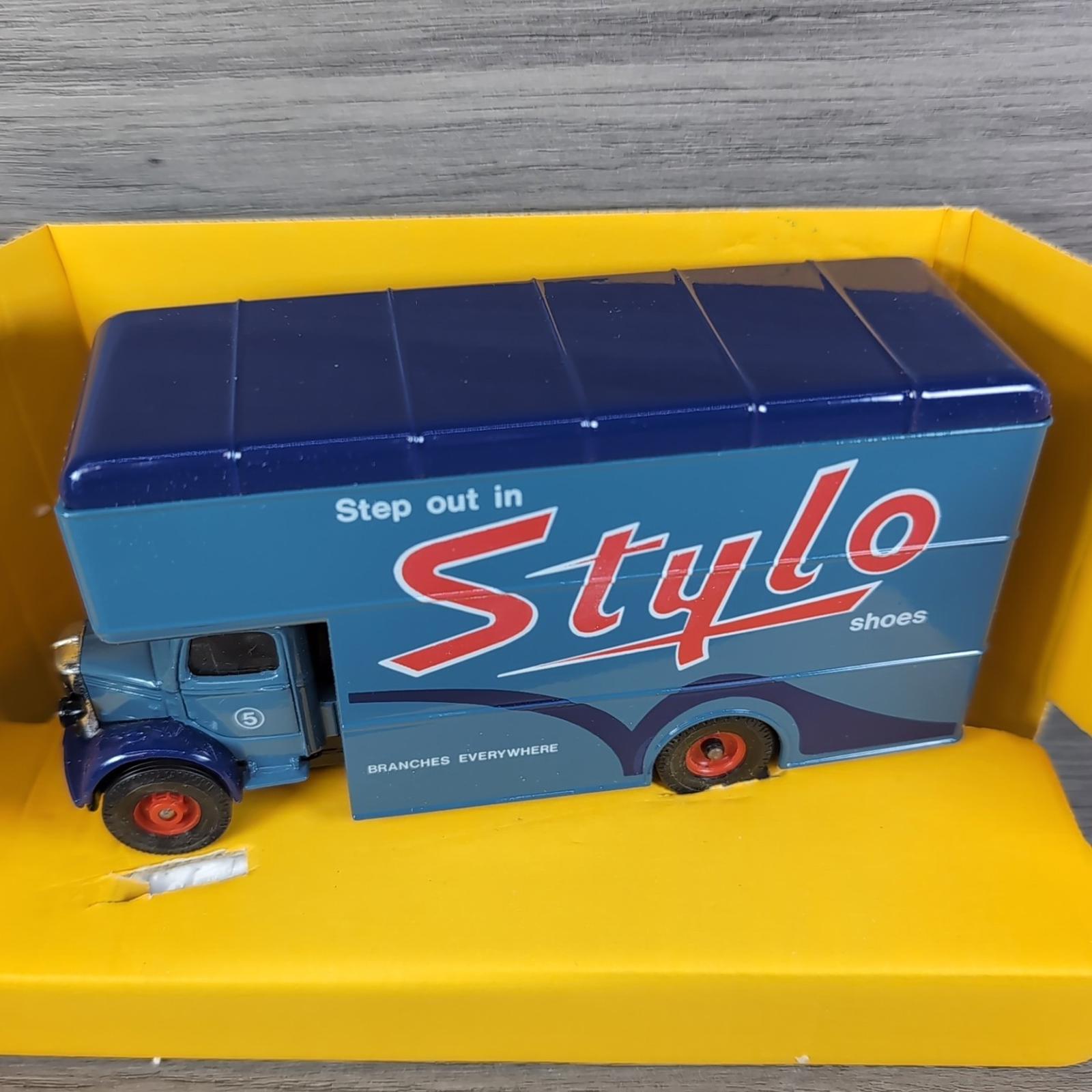Corgi Classics Public Transport Corgi Classics C953/9 Bedford Die-Cast Model