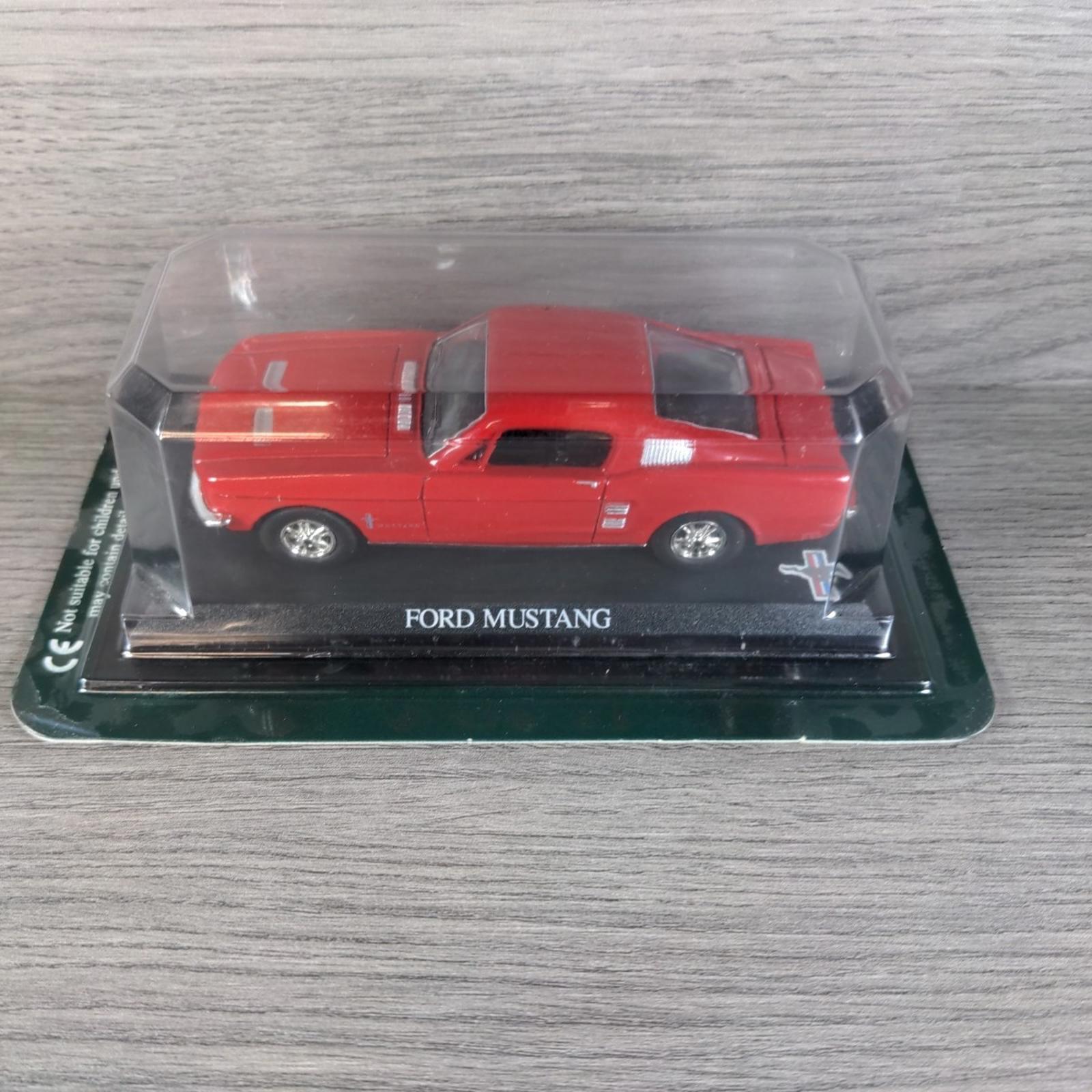 Del Prado Ultimate Car Collection Ford Mustang 1:43 Scale Model