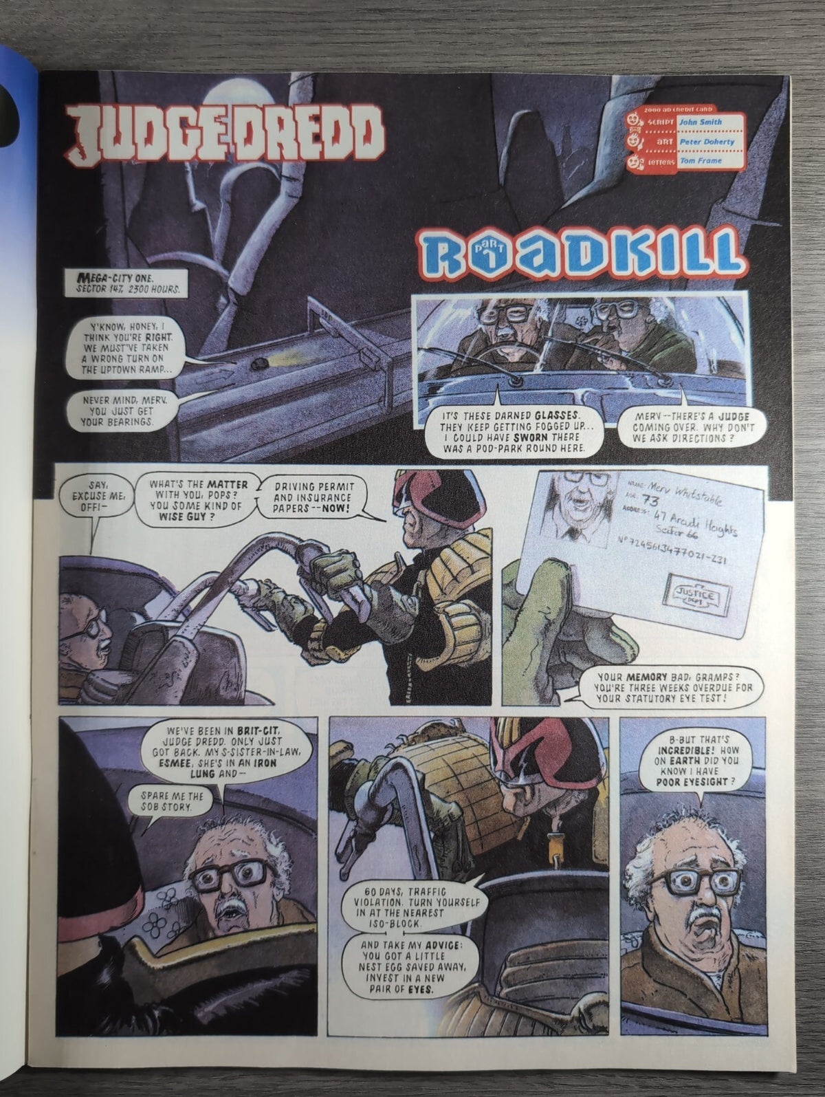 2000AD Prog 856 Featuring Judge Dredd Comic 9th Oct 1993 Vintage Retro Comic