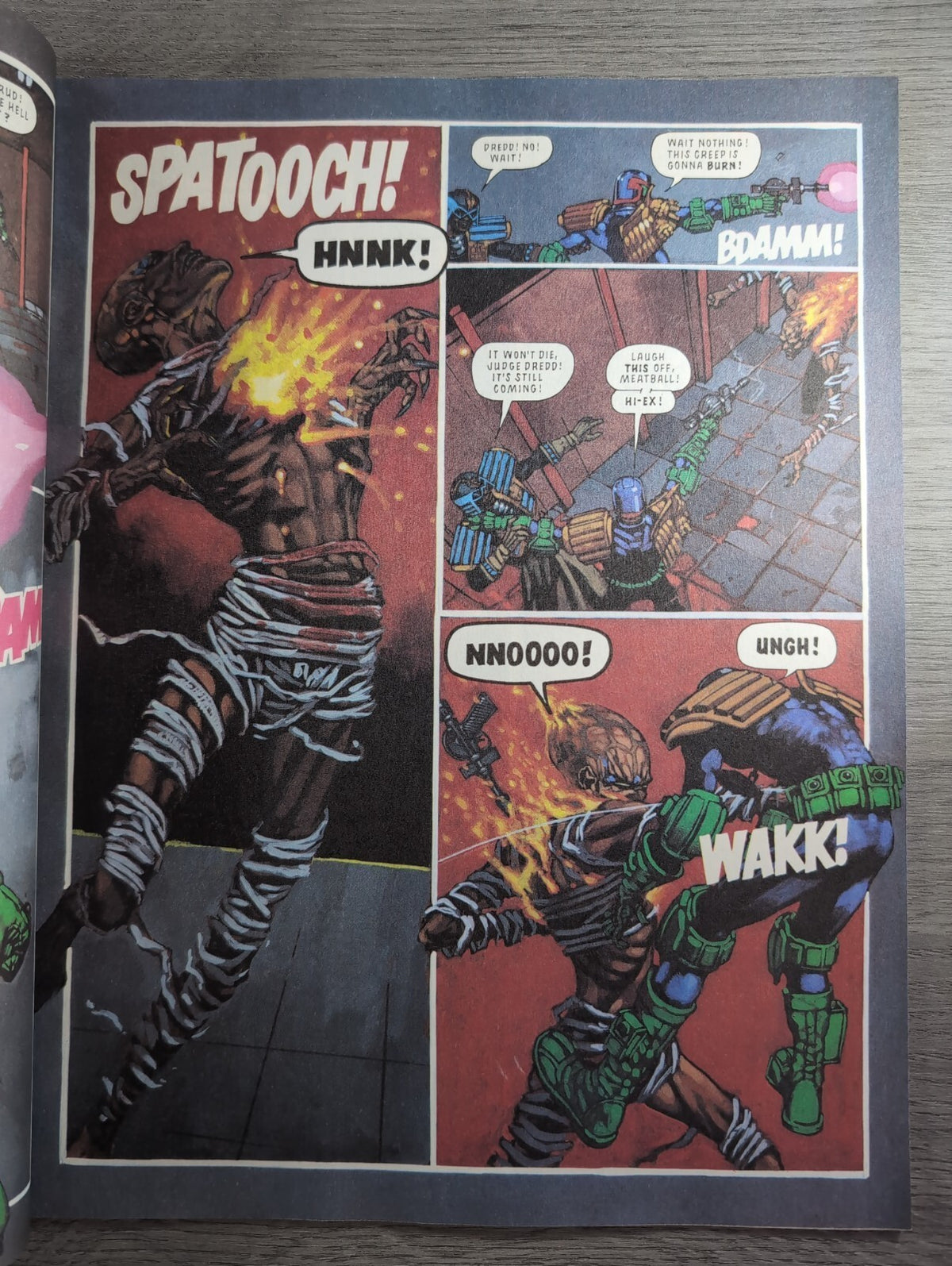 2000AD Prog 861 Featuring Judge Dredd Comic 13th Nov 1993 Vintage Retro Comic