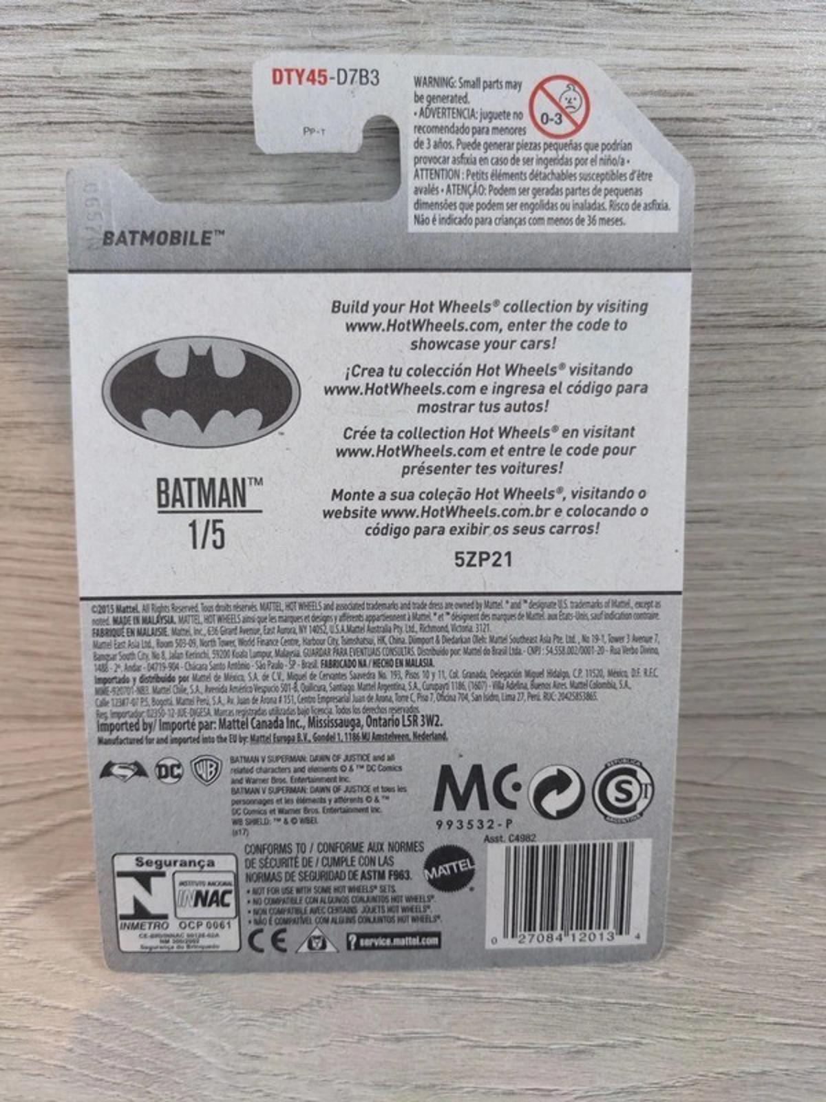 Hot Wheels DC Batman Batmobile 1/5 20 2015 Dicast Model Car