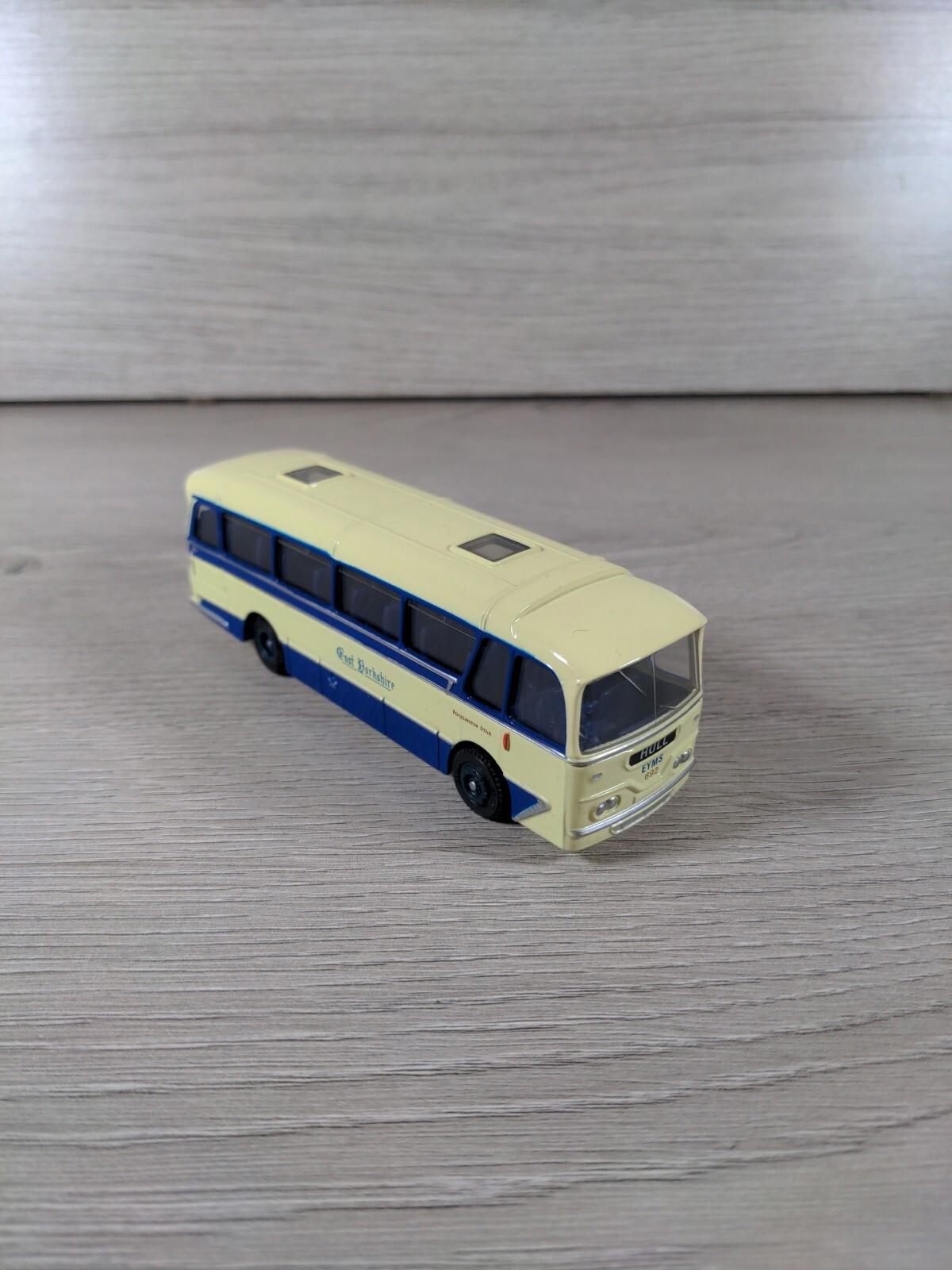 Exclusive First Editions Cavalier Coach East Yorkshire 12102 1:76