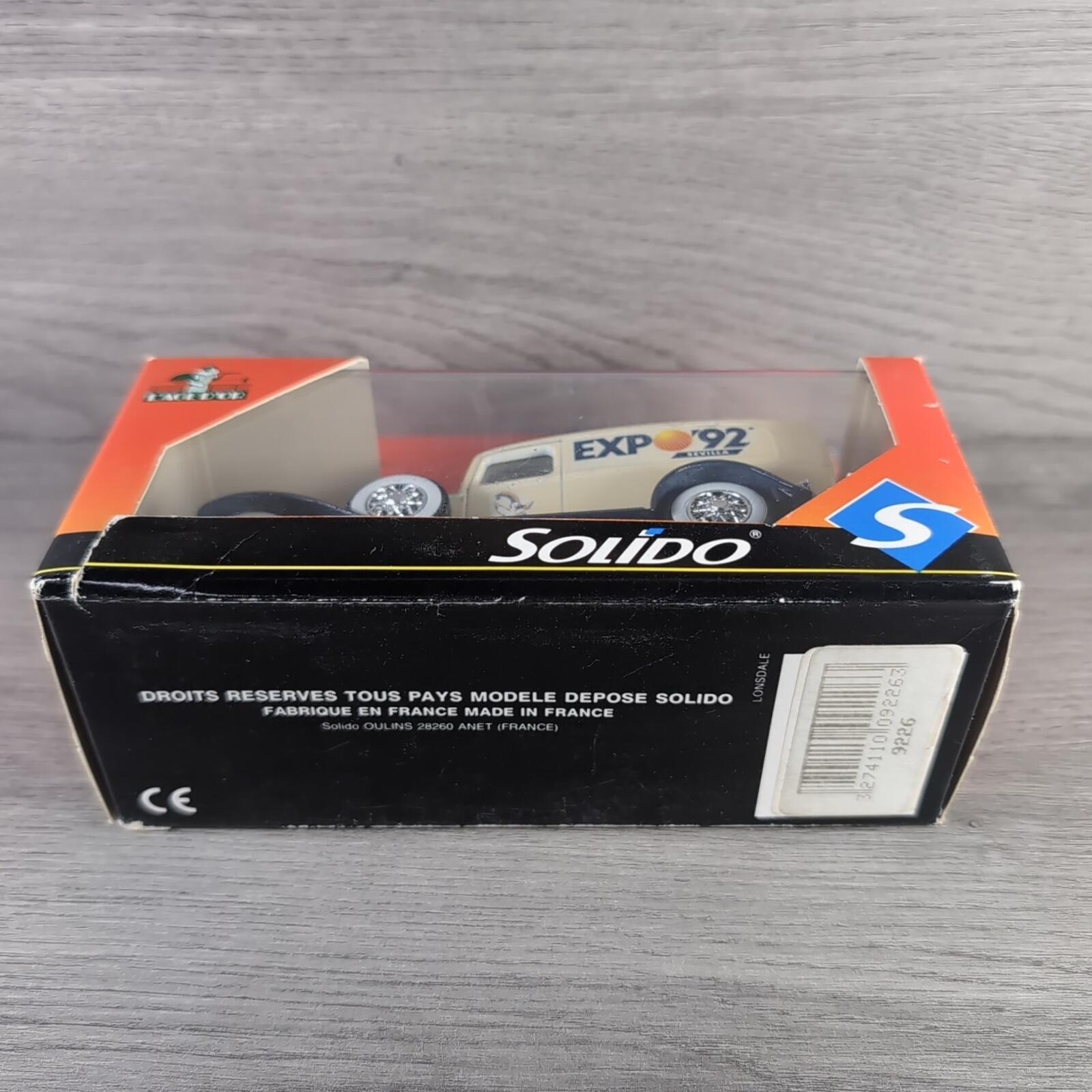 Solido Cadillac Van 1:43 Scale Diecast Model Van