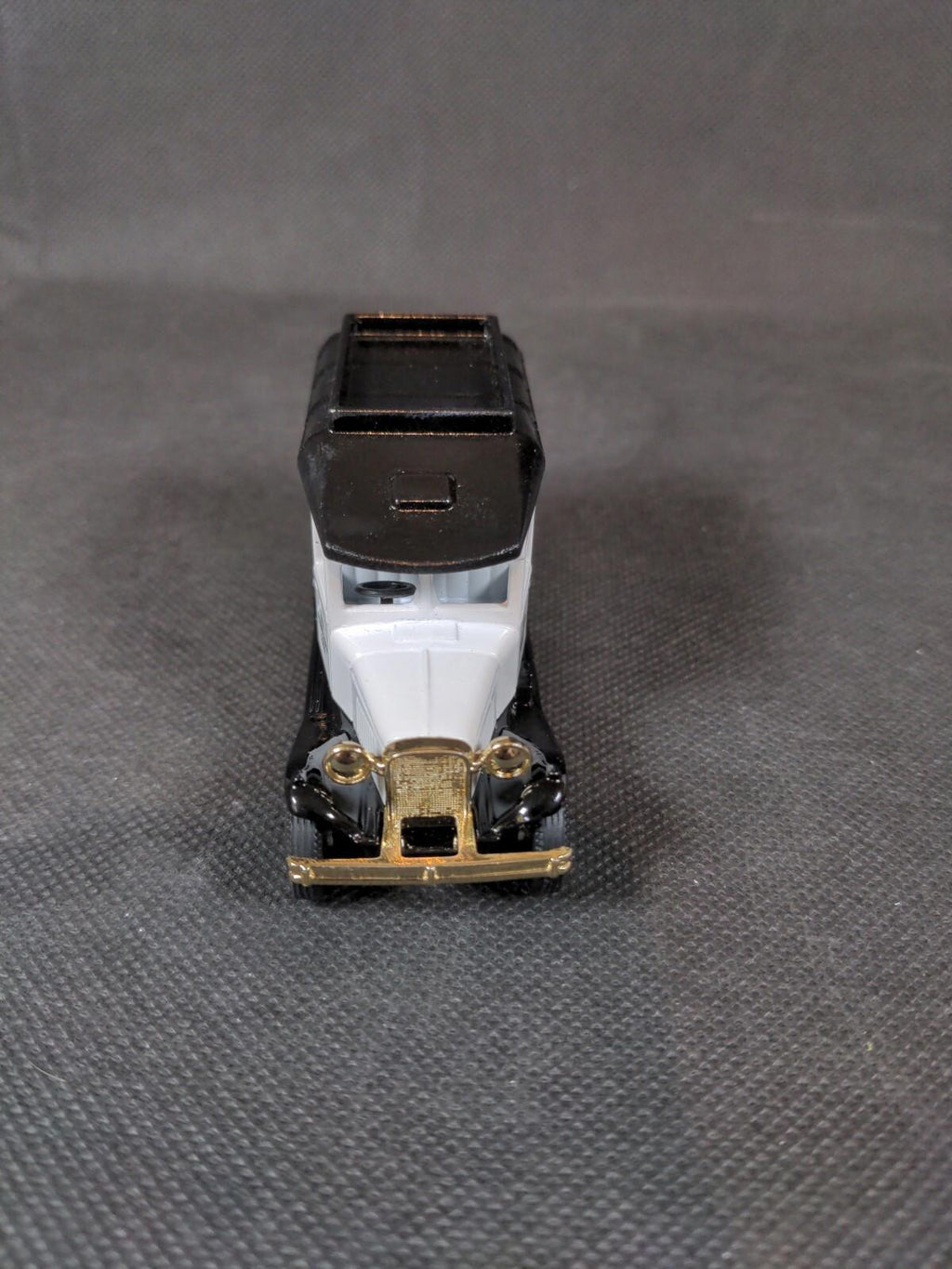 Oxford Diecast - Ltd Edition 1:43 Sunday Post Golden Jubilee Celebrations 2002