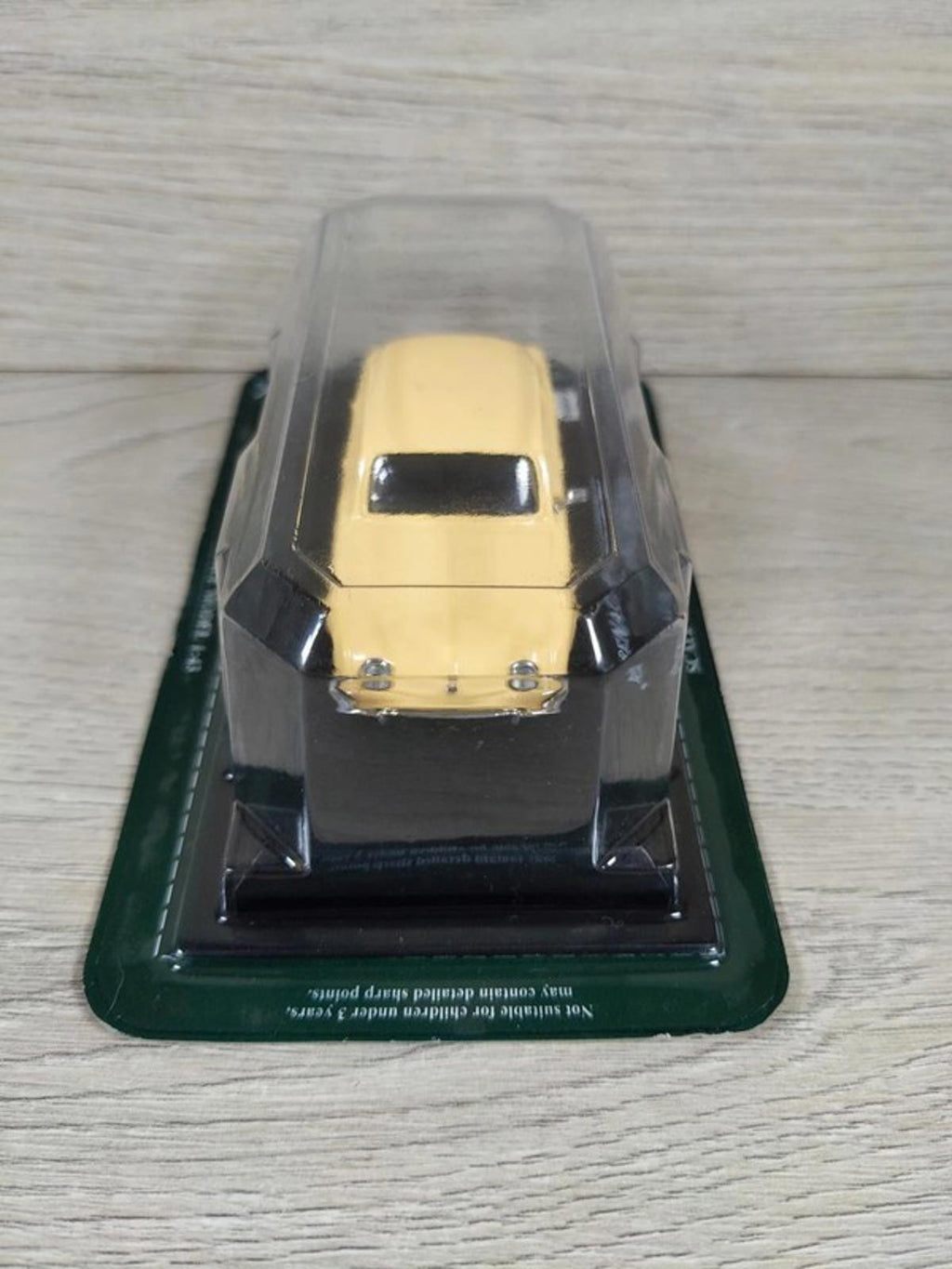 Del Prado Ultimate Car Collection Renault Dauphine 1:43 Diecast Scale Model