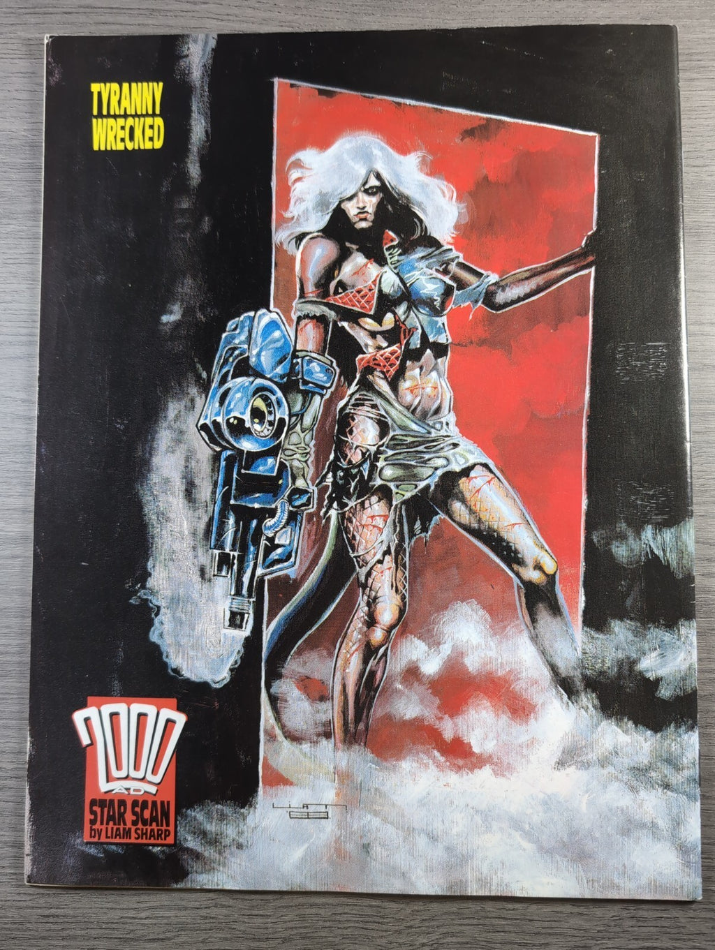 2000AD Prog 605 Featuring Judge Dread Comic 17th Dec 1988 Vintage Retro Comic