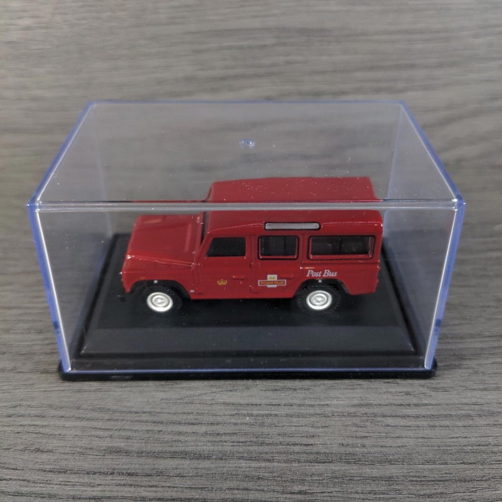 Oxford Commercials Royal Mail Land Rover Defender 1:76 Scale Die-Cast Model