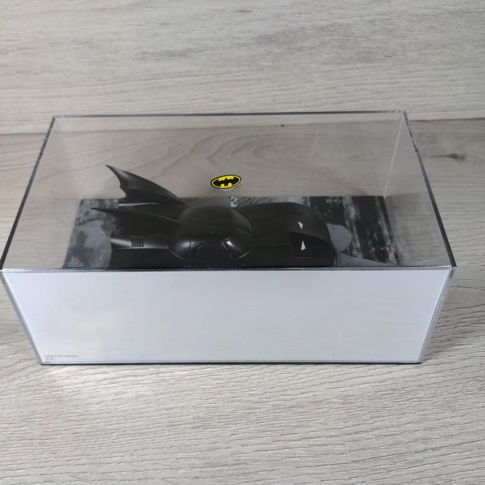 Eaglemoss Batman Automobilia Issue No 20 Batman #652  DC Comics