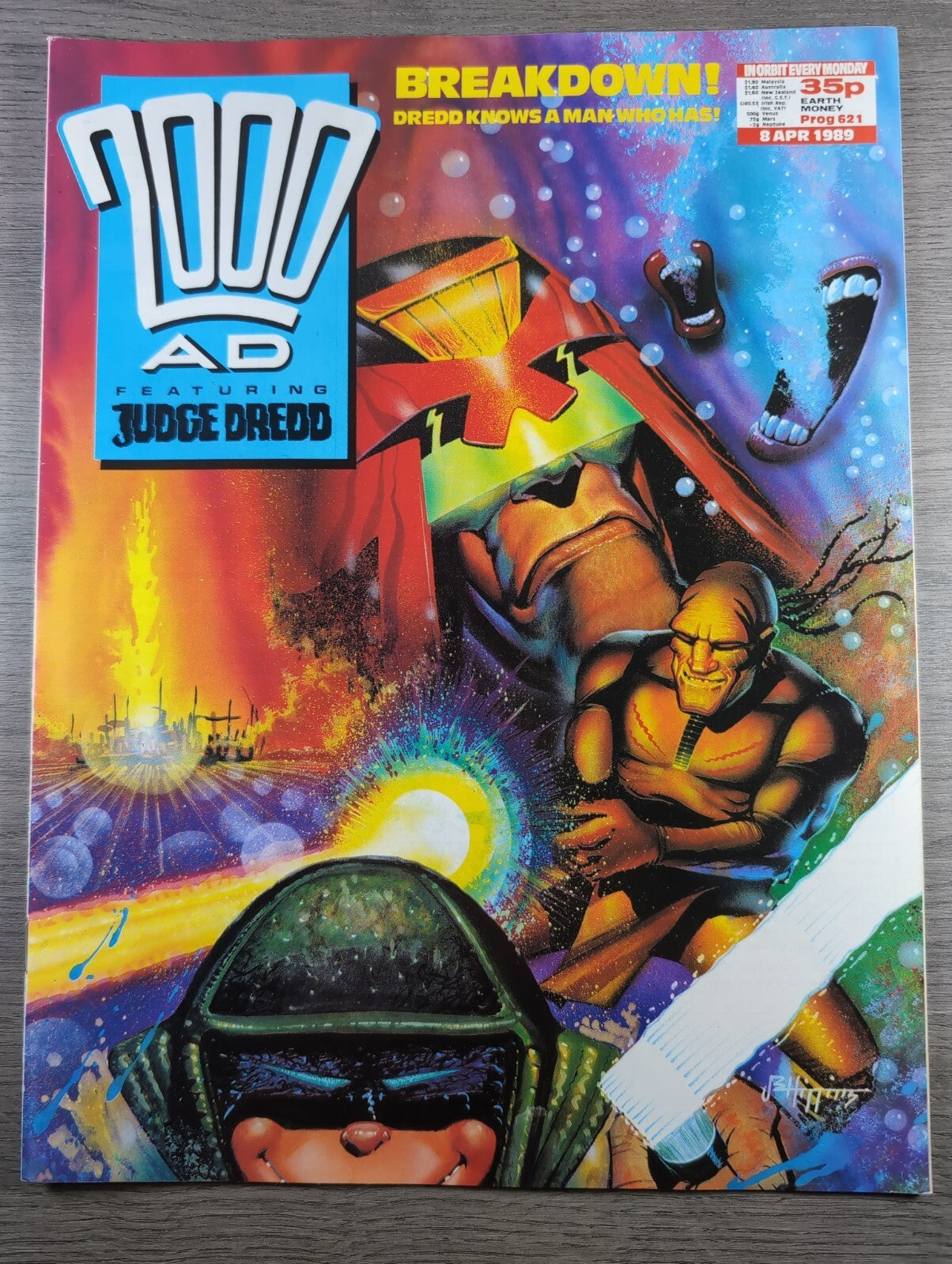 2000AD Prog 621 Featuring Judge Dread Comic 8th April 1989 Vintage Retro Comic