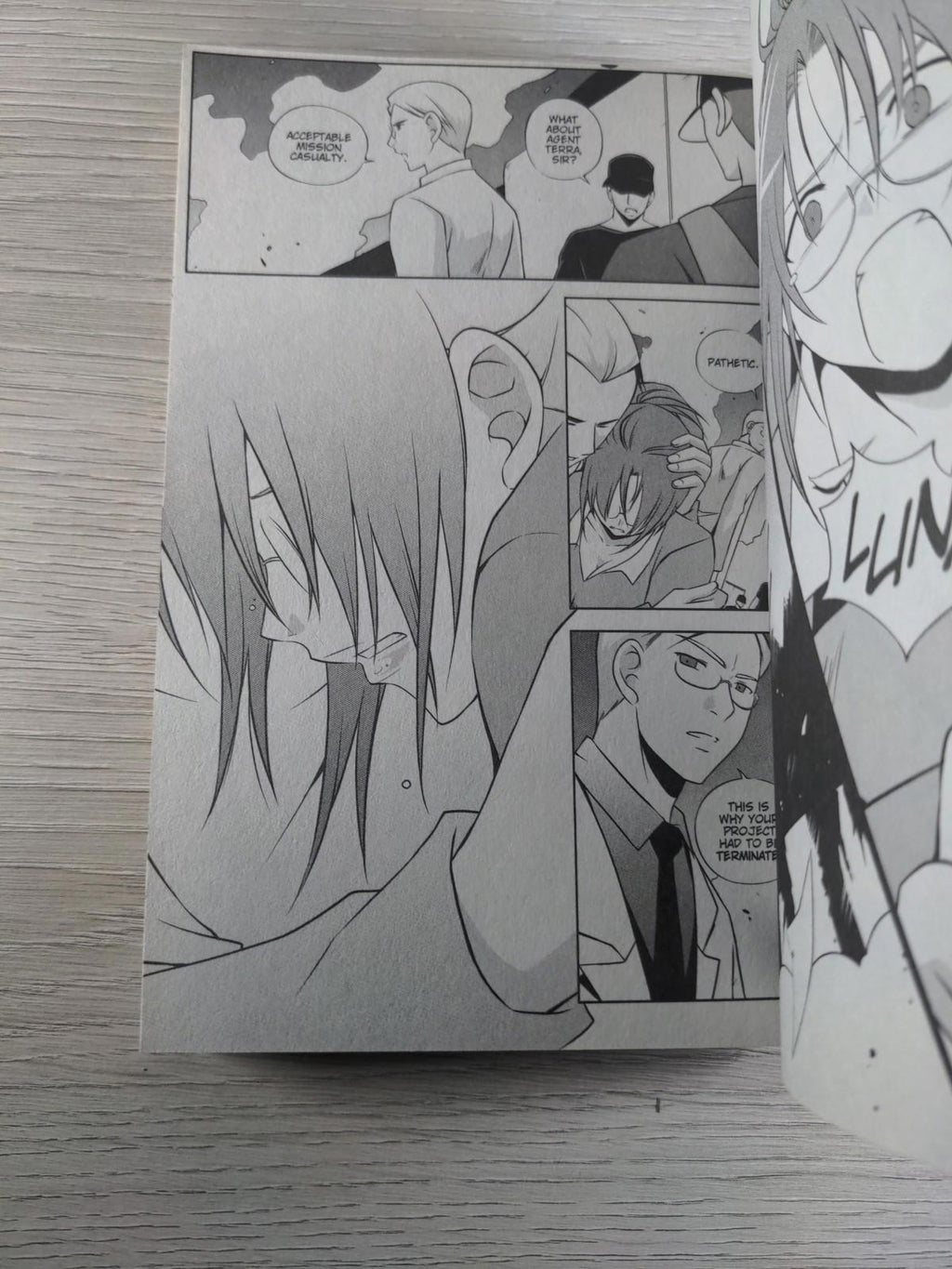 Amazing Agent Luna Vol. 11 by Nunzio DeFilippis  Manga Paperback Book 2015 - Retrorama UK