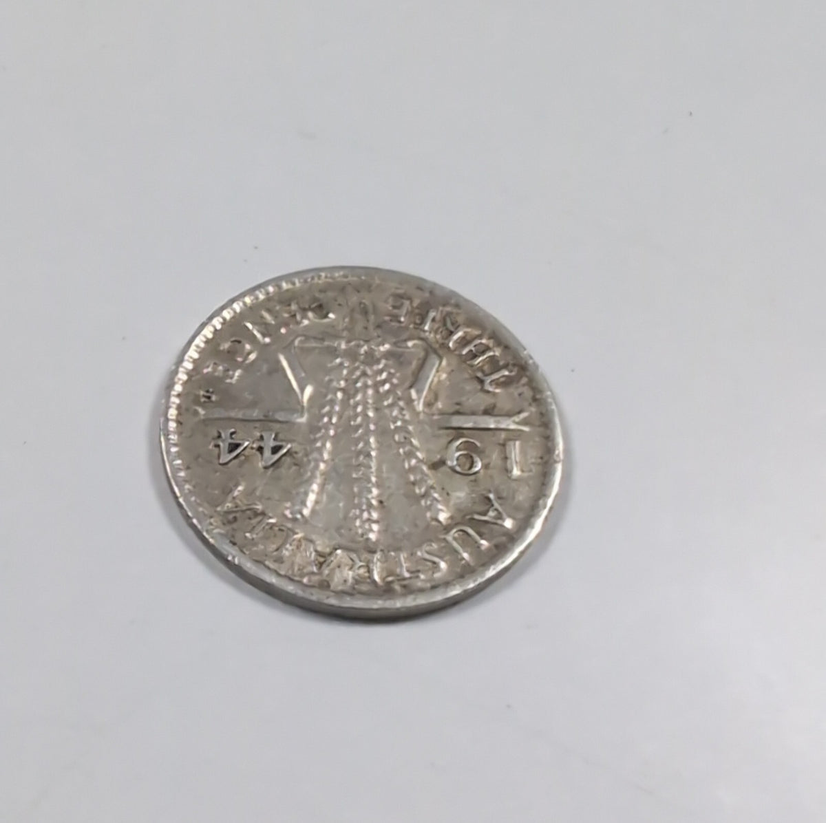 1944 George VI Sterling Silver 3D Threepence Coin Australia Vintage Coin