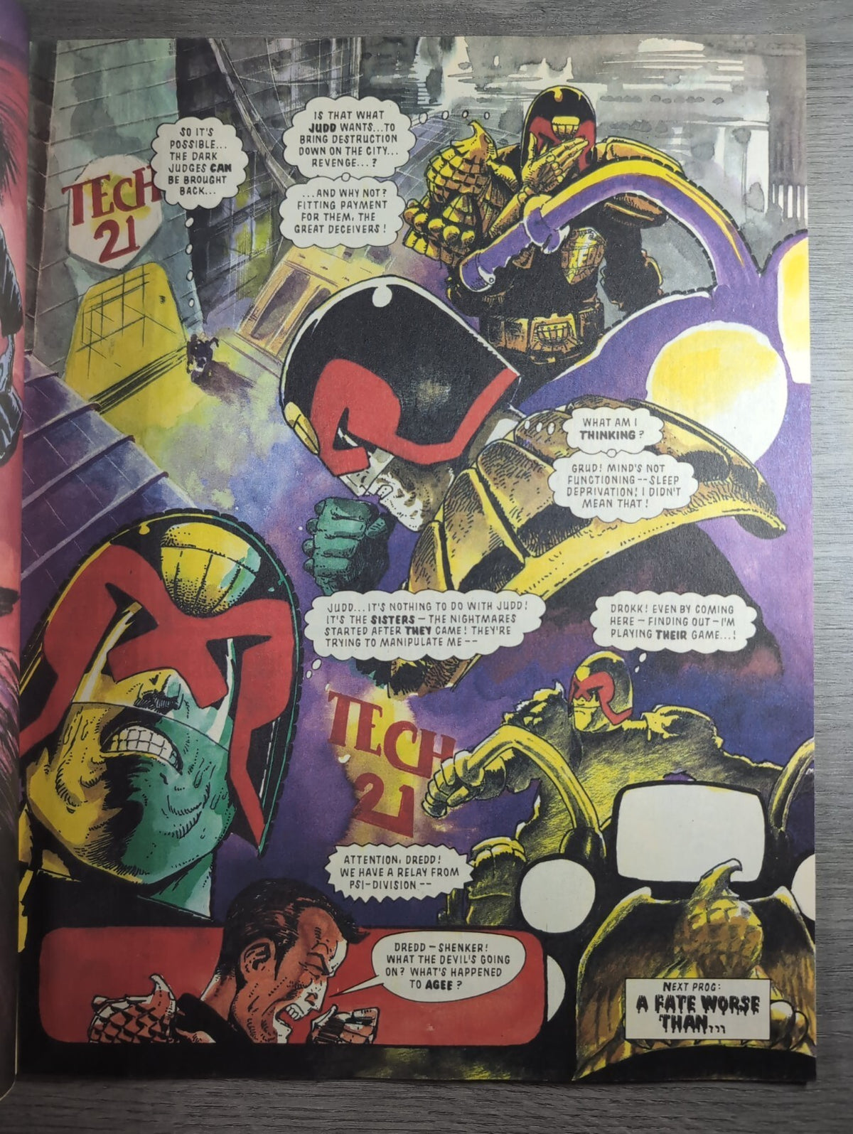 2000AD Prog 679 Featuring Judge Dredd Comic 19th May 1990 Vintage Retro Comic