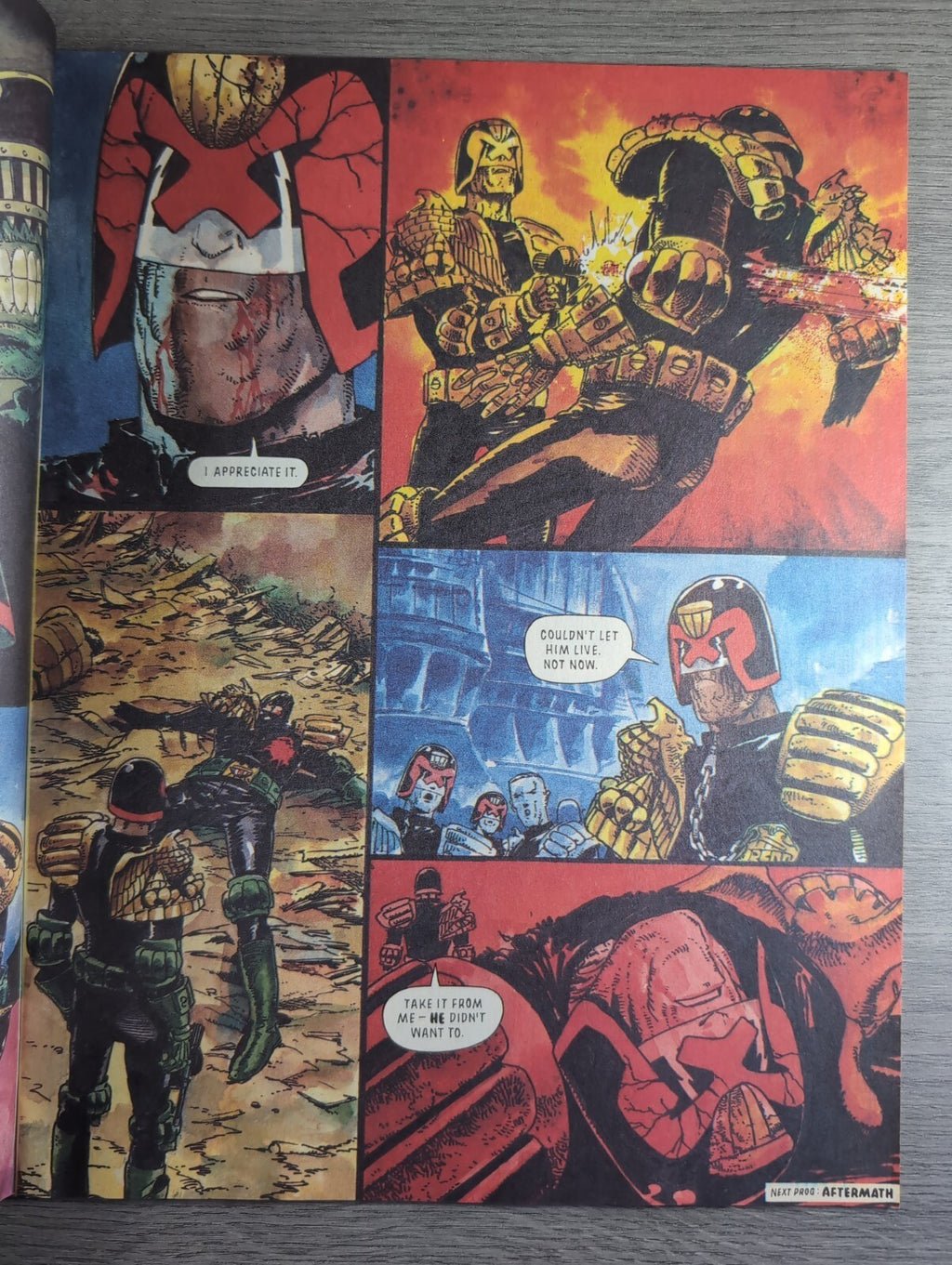2000AD Prog 698 Featuring Judge Dredd Comic 29th Sept 1990 Vintage Retro Comic