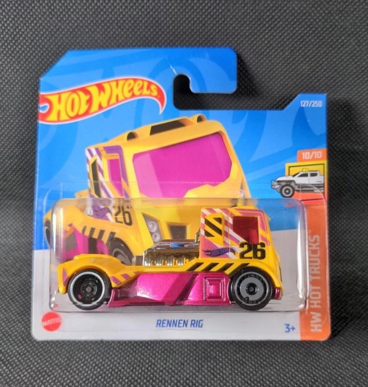 Hot Wheels  Rennen Rig  HW Hot Trucks 10/10 - 2022 - 127/250 Diecast Model 1:64 - Retrorama UK