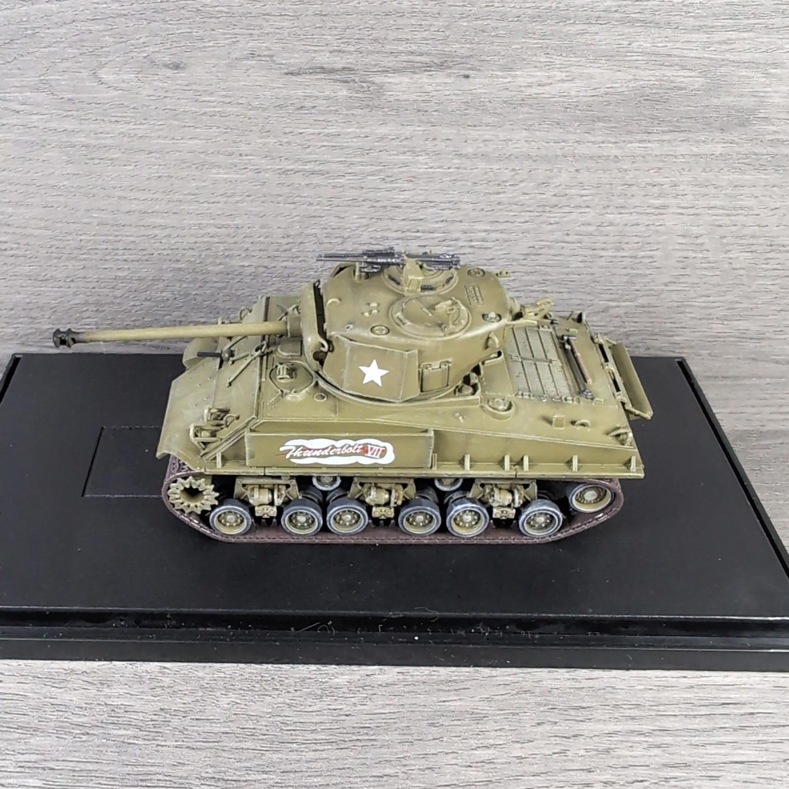 Dragon Armor M4A3E8(76)W HVSS 37th Tank Battalion Germany 1945 1:72 Scale Model