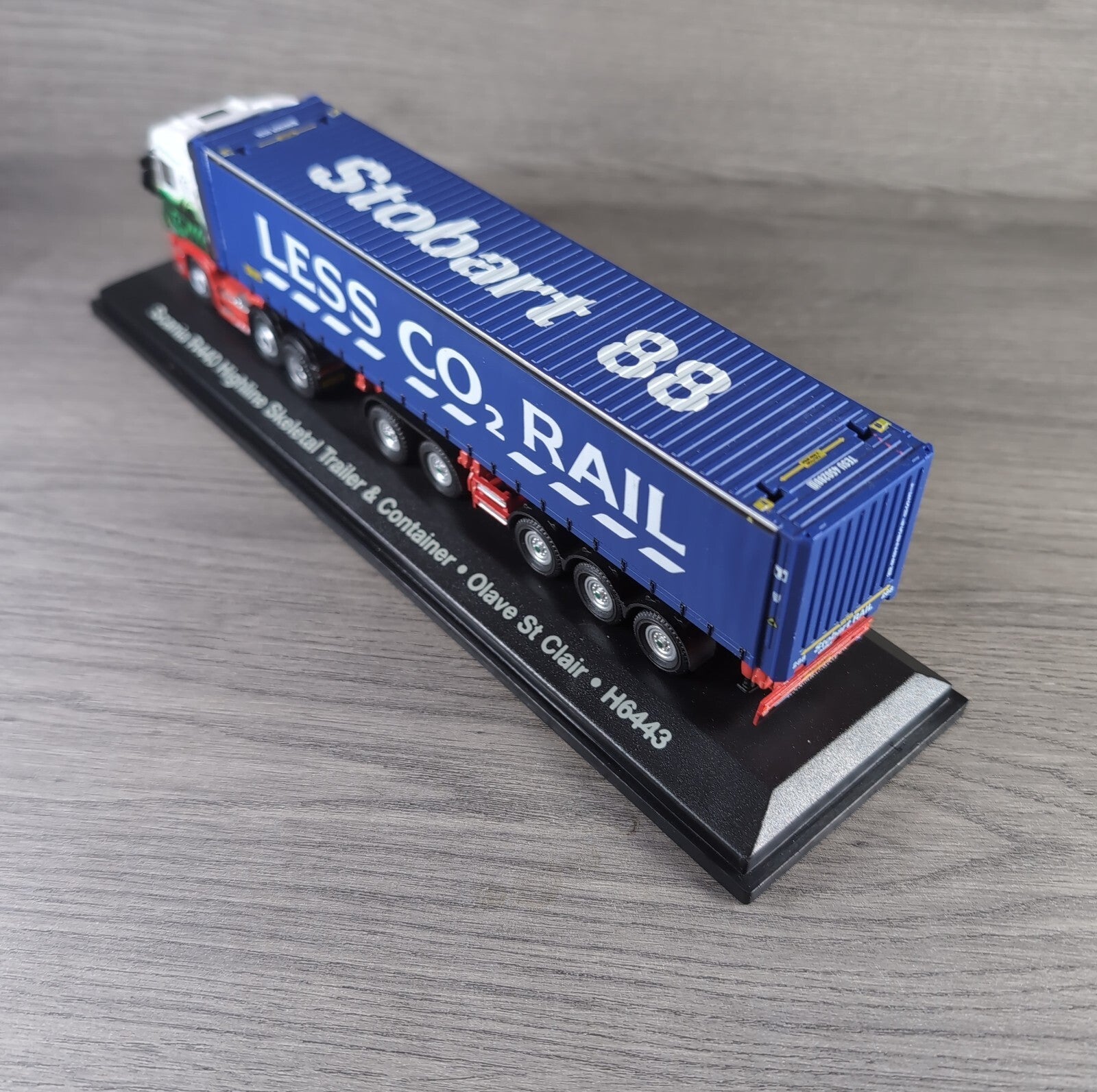 Atlas Editions Eddie Stobart Scania R440Highline Skeletal Trailer Olave St Clair