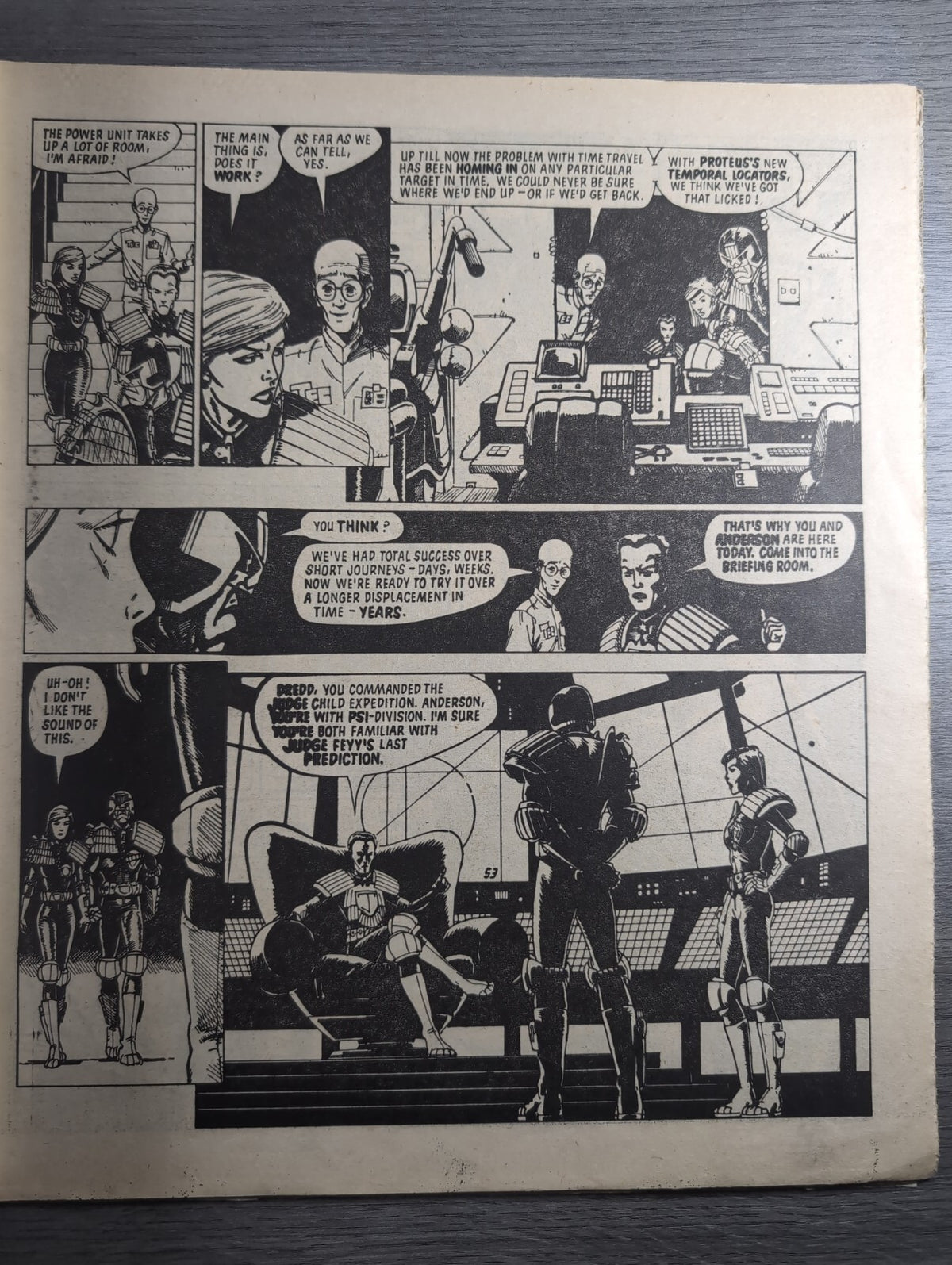 2000AD Prog 393 Featuring Judge Dredd Comic 24th Nov 1984 Vintage Retro Comic