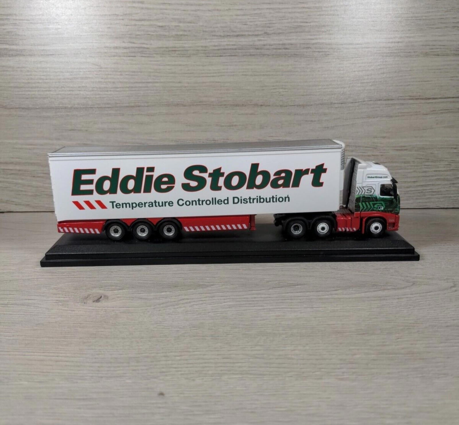 Atlas Editions Eddie Stobart Volvo FH Fridge Trailer - Emma Jade - H4663 Diecast - Retrorama UK