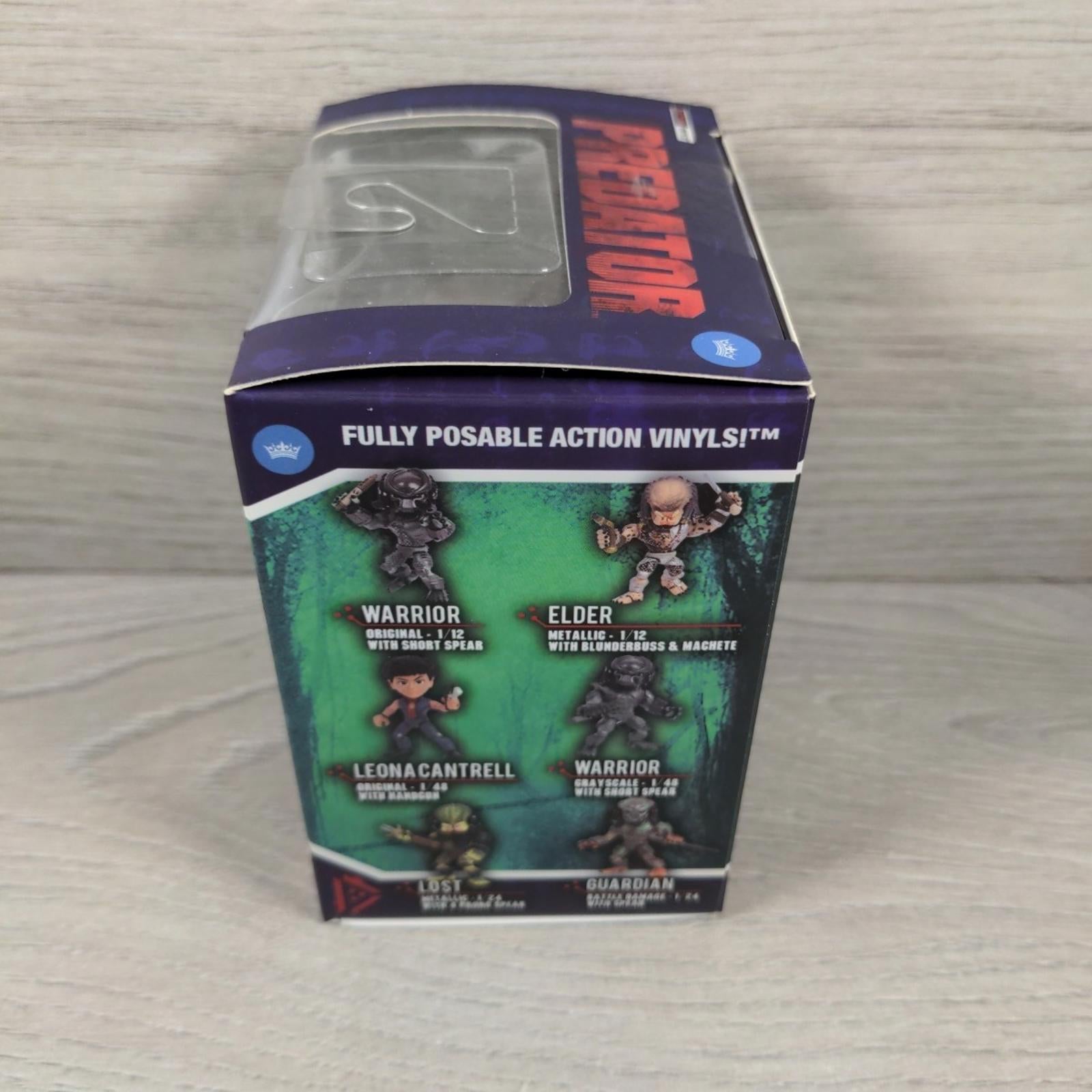 The Loyal Subjects 2019 Predator 3" Action Vinyl Figure: City Hunter Skull Staff