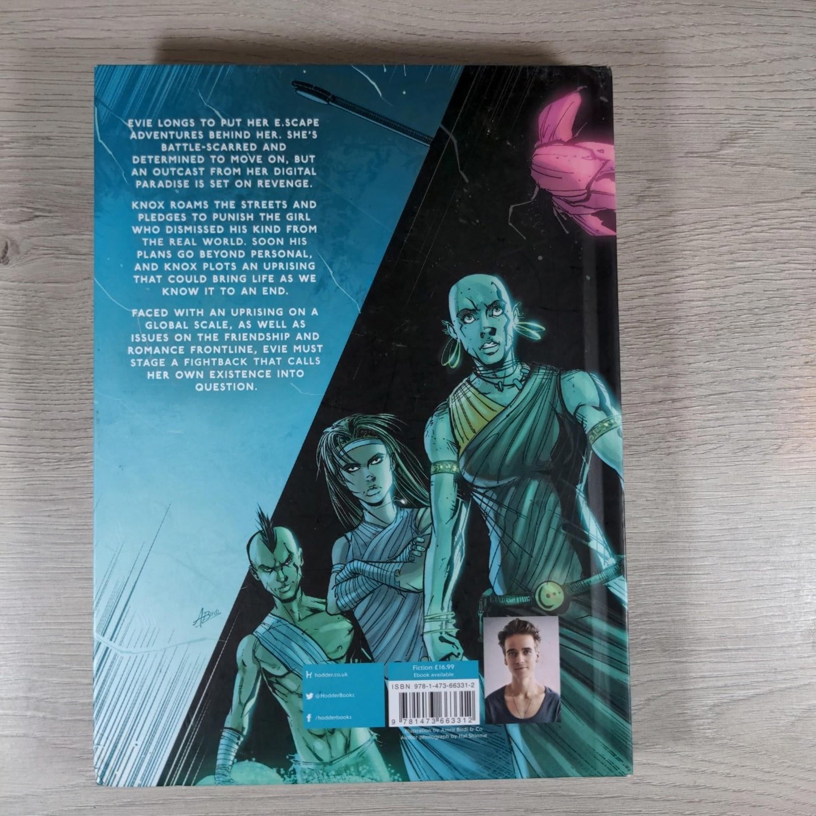Username: Uprising by Joe Sugg Hardcover 2017 Graphic Novel - Retrorama UK