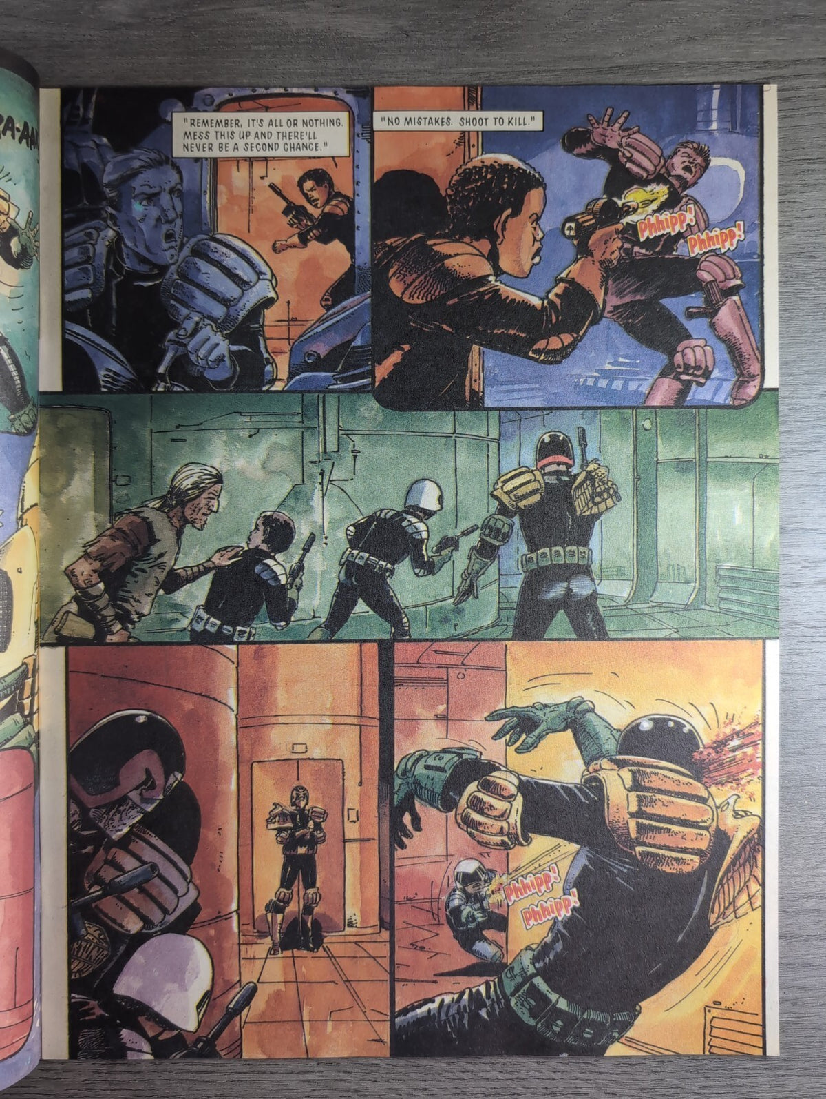 2000AD Prog 694 Featuring Judge Dredd Comic 1st Sept 1990 Vintage Retro Comic