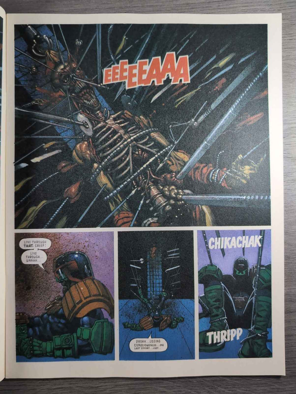 2000AD Prog 866 Featuring Judge Dredd Comic 18th Dec 1993 Vintage Retro Comic
