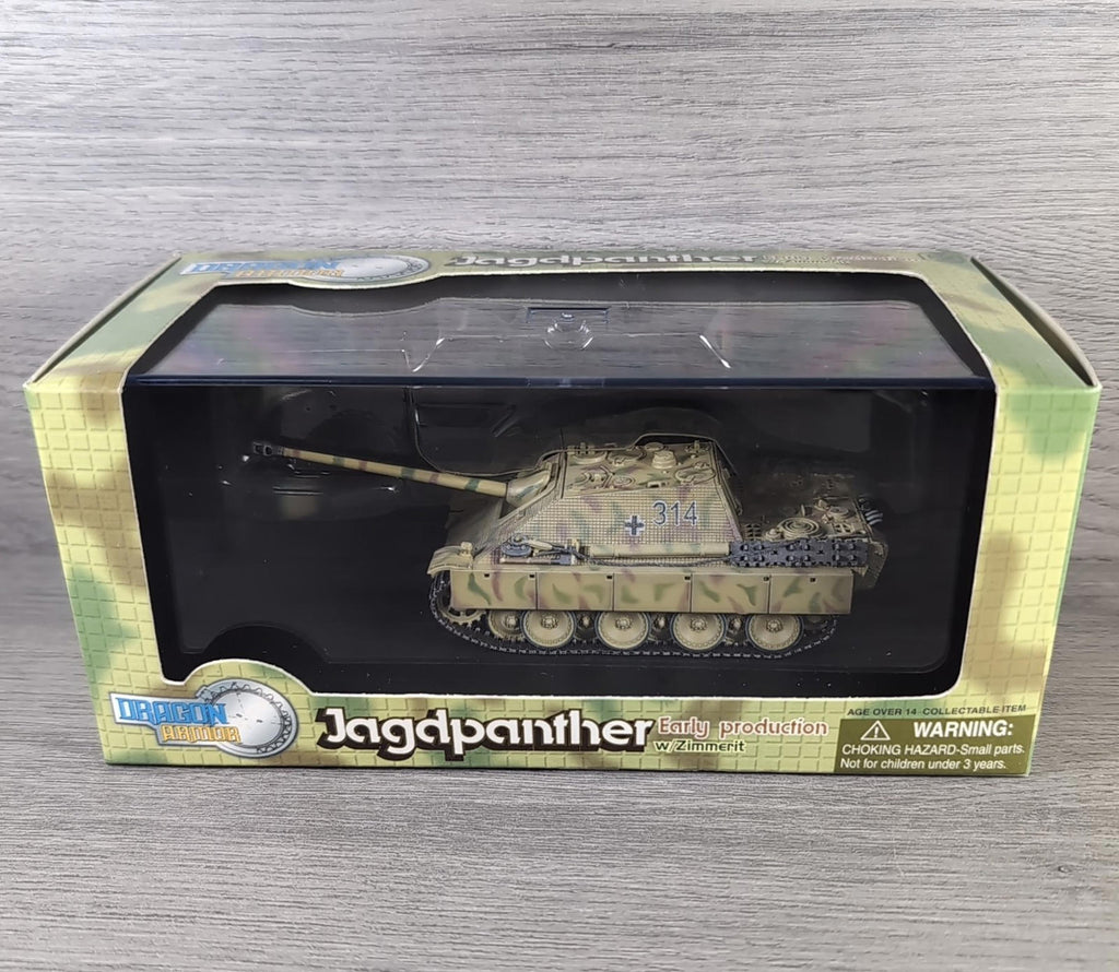 Dragon Armor Jagdpanther Eary Production w/Zimmerit France 1944 1:72 Scale Model