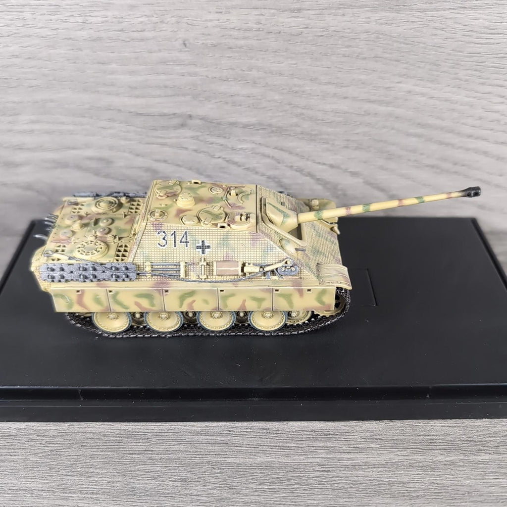 Dragon Armor Jagdpanther Eary Production w/Zimmerit France 1944 1:72 Scale Model