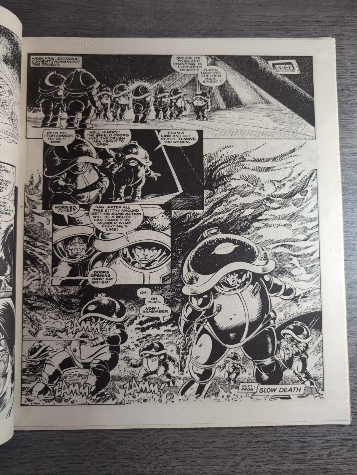 2000AD Prog 461 Featuring Judge Dread Comic 15th March 1986 Vintage Retro Comic