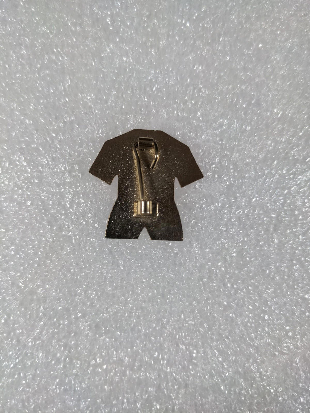 Manchester United Football Club Brown No6 Shirt Enamel Pin Badge - Retrorama UK