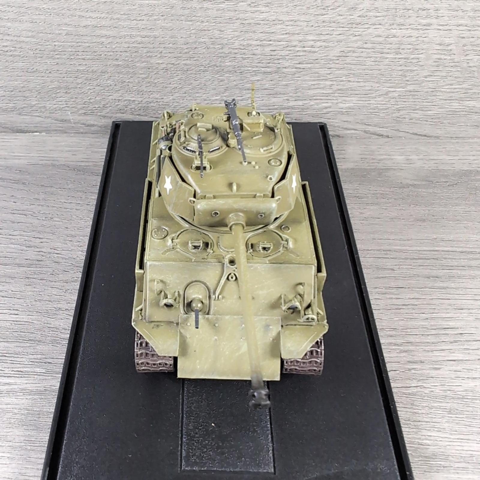 Dragon Armor M4A3E8(76)W HVSS 37th Tank Battalion Germany 1945 1:72 Scale Model