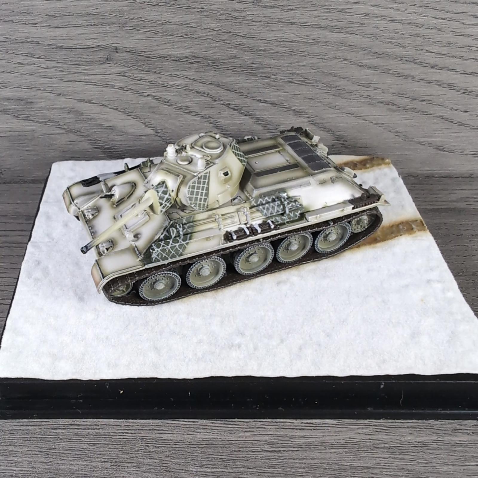 Dragon Armor T-34/76 Mod. 1941 1st Guards Tank Brigade Moscow 1942 1:72 Scale