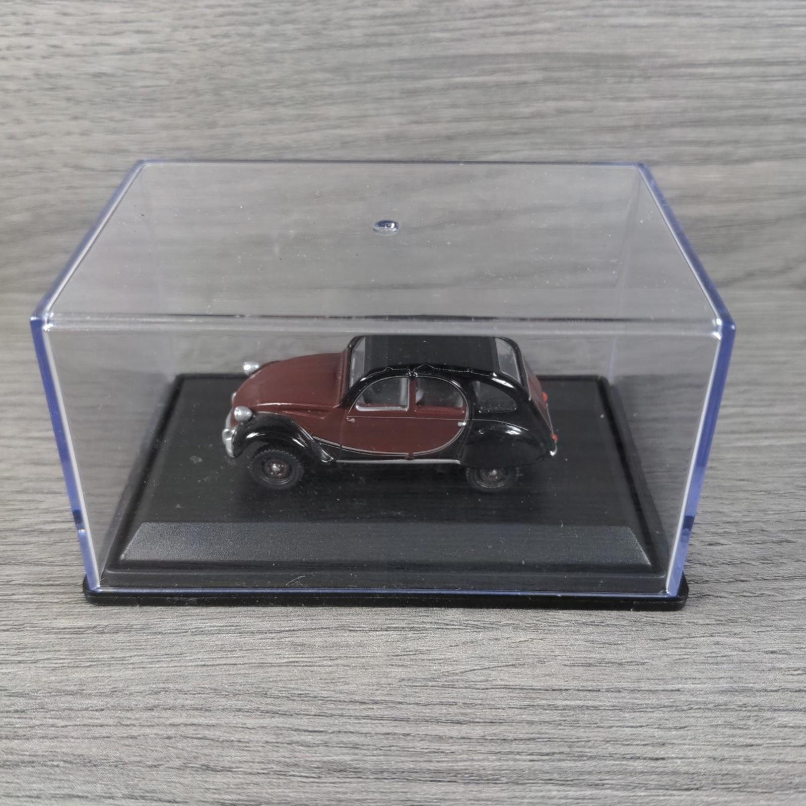 Oxford Automobile Company Maroon Citroen 2CV 1:76 Scale Die-Cast Model
