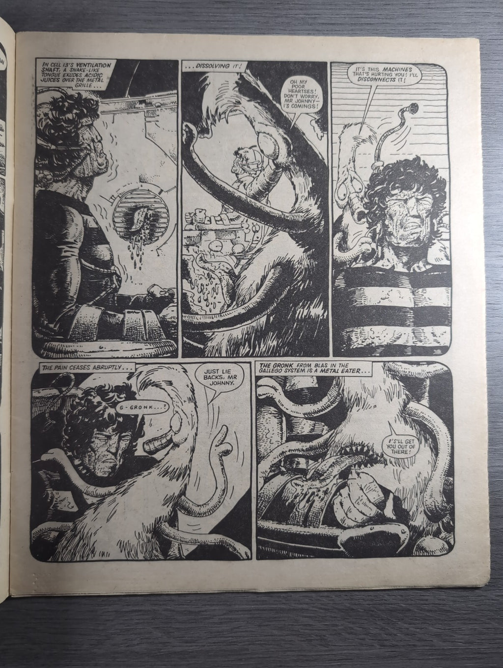 2000AD Prog 382 Featuring Judge Dredd Comic 8th Sept 1984 Vintage Retro Comic