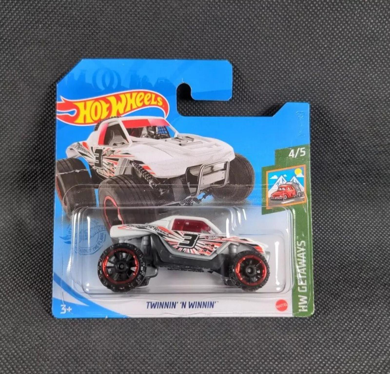 Hot Wheels - Twinnin N Winnin 116/250 - HW Getaways 4/5 - 2021 Diecast Model