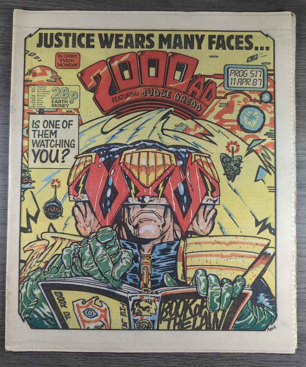 2000AD Prog 517 Featuring Judge Dread Comic 11th April 1987 Vintage Retro Comic