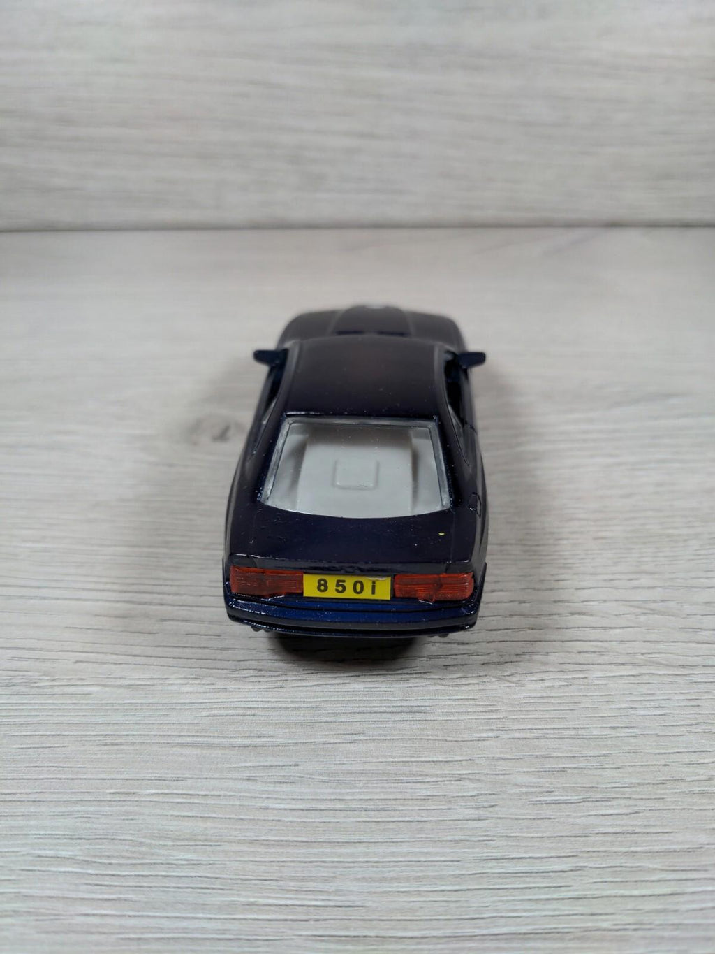 Shell Garage Sports Car Collection BMW 850 I Vintage Dicast Car - Retrorama UK