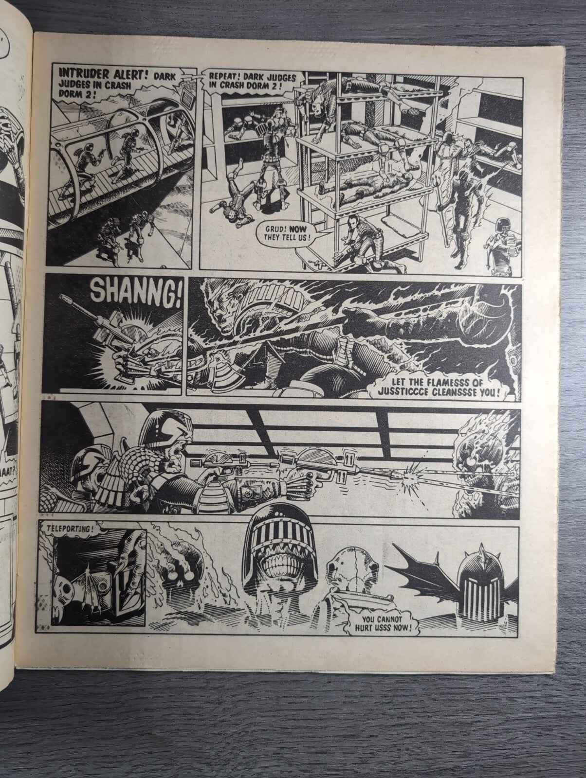 2000AD Prog 423 Featuring Judge Dread Comic 22 June 1985 Vintage Retro Comic