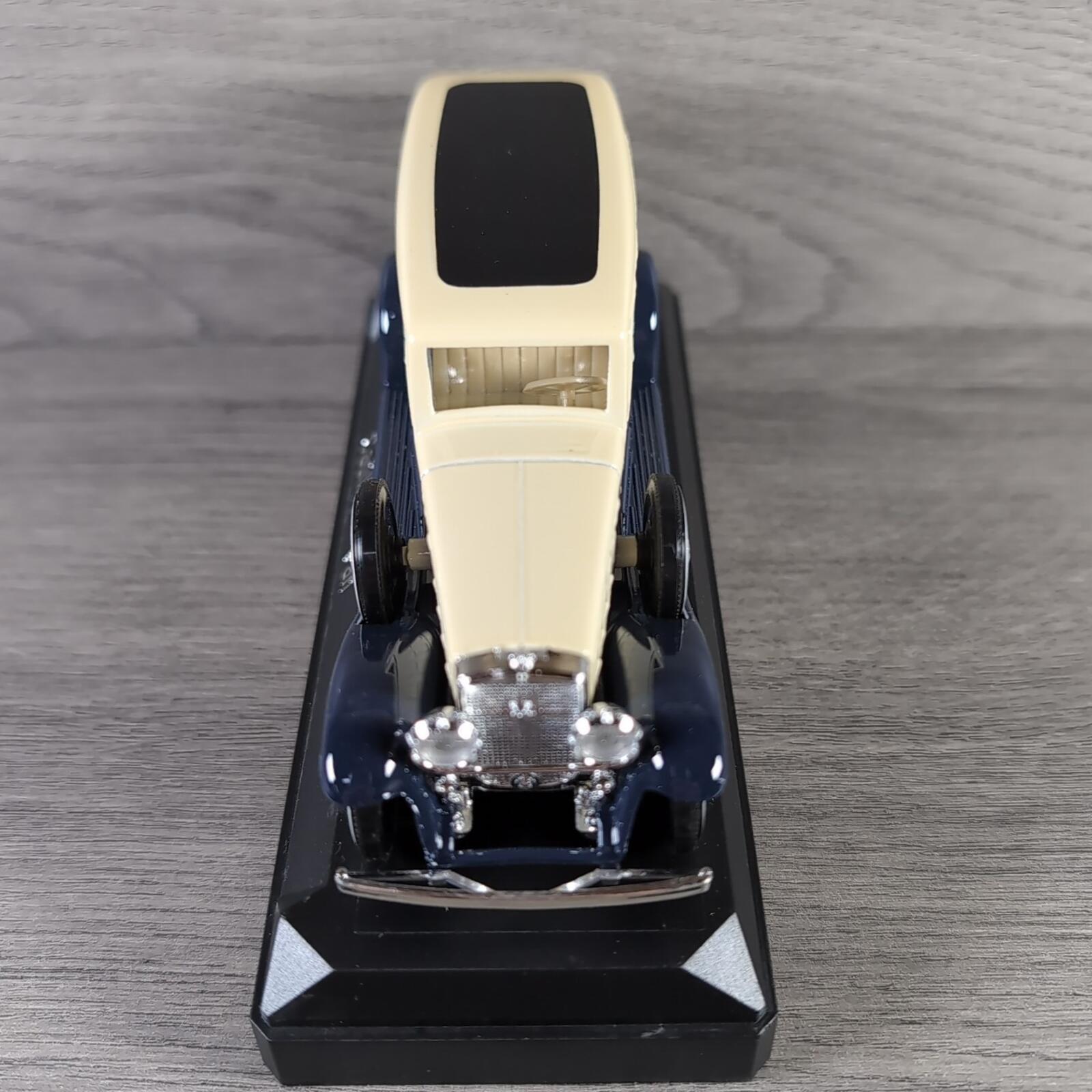 Solido Cadillac Van 1:43 Scale Diecast Model Van