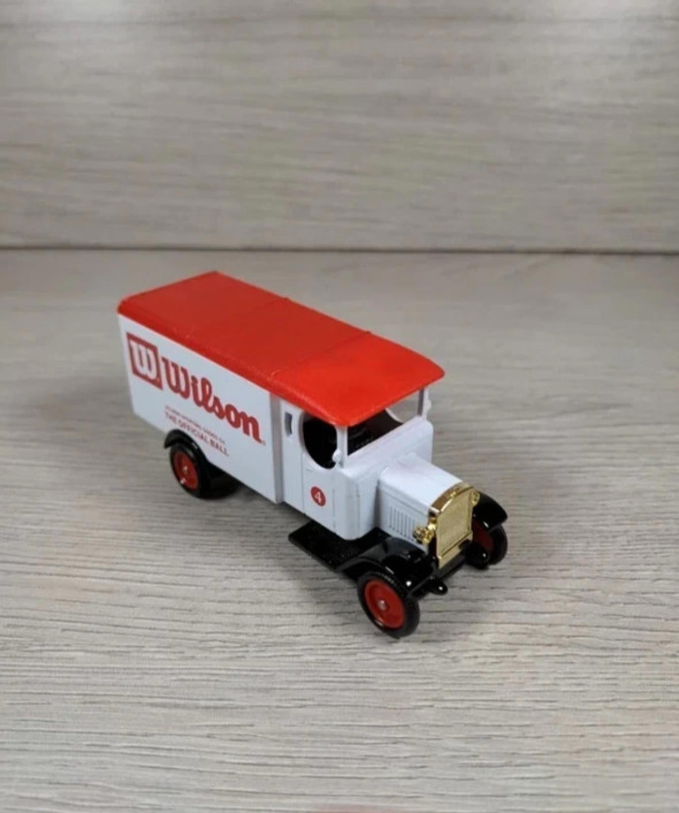 Lledo Days Gone DG043039 1931 Morris Dicast Model Van Wilsons - Retrorama UK