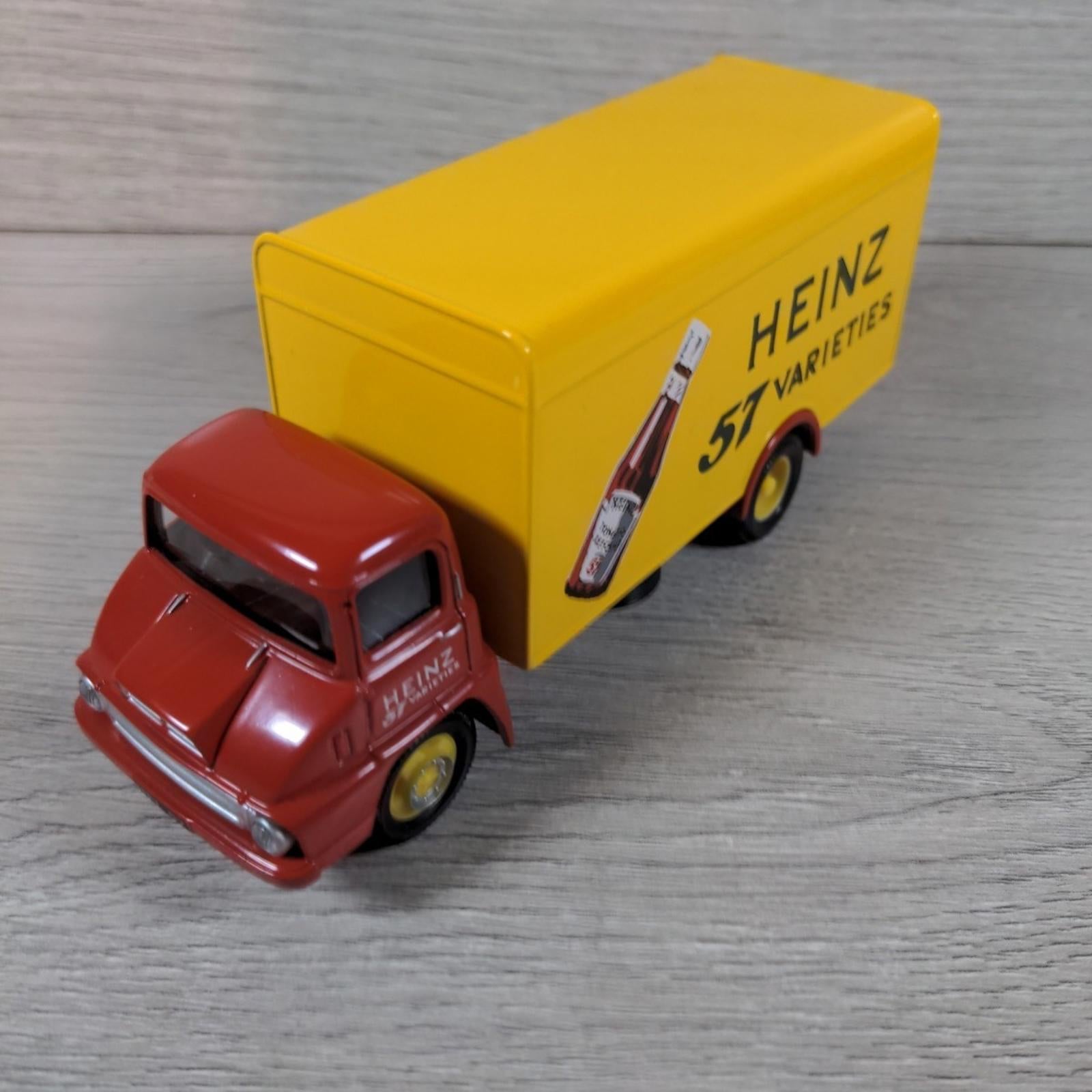 Corgi Golden Oldies 19303 Thames Trader Heinz 57 Die-Cast Model Van