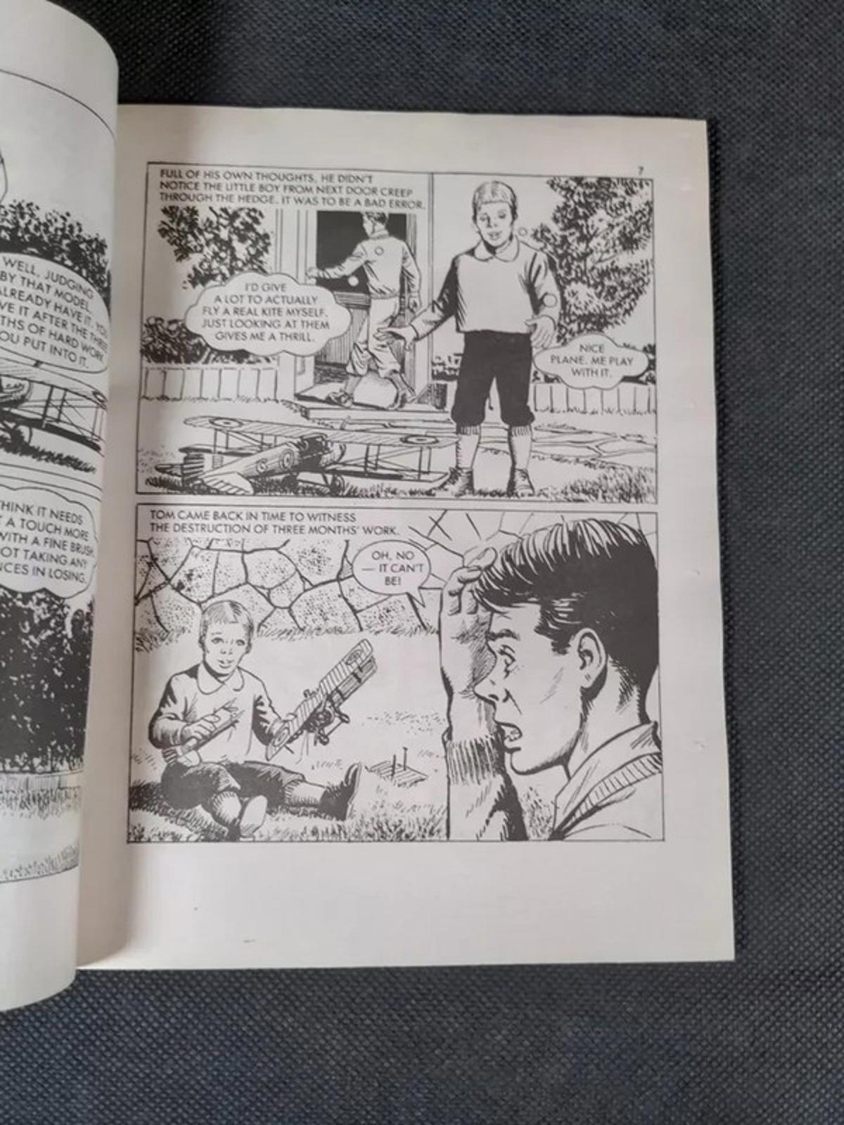Commando Comic Issue Number 3572 Lucky Pilot! - Retrorama UK
