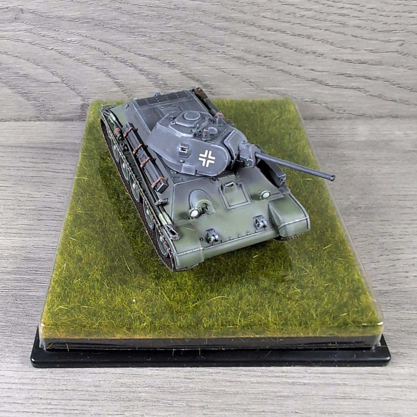 Dragon Armor T-34/76 Mod. 1941 6th Pz Div Eastern Front 1:72 Scale Model 60151