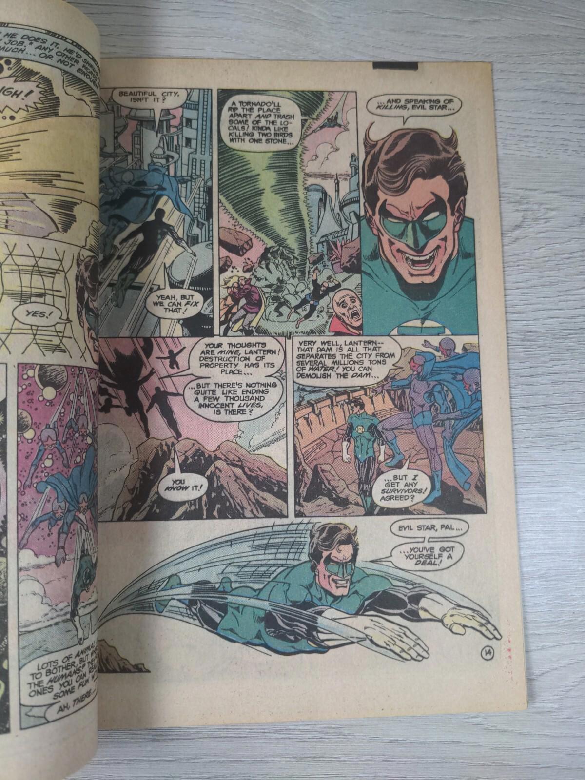 DC Comics Green Lantern #159 December 1982 Vintage Comic - Retrorama UK