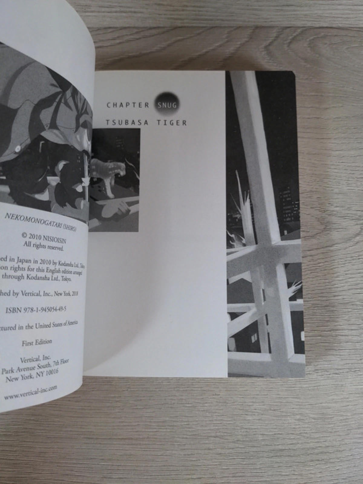 Nekomonogatari (White) by Nisioisin Paperback Manga Novel 2018 In English