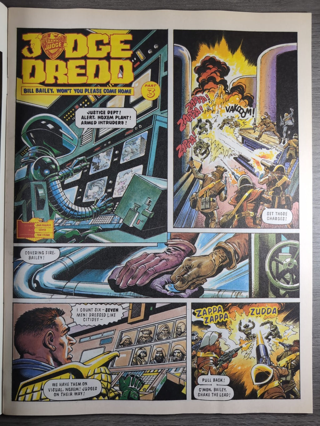 2000AD Prog 725 Featuring Judge Dredd Comic 6th Apr 1991 Vintage Retro Comic