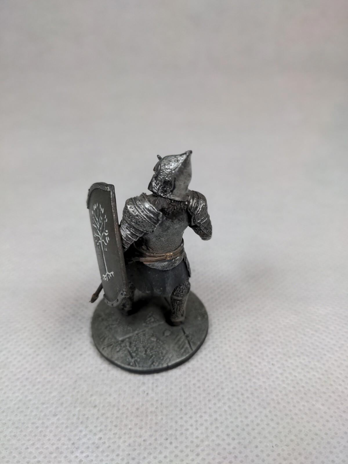 Eaglemoss - Gondorian Soldier Figure - Lord of the Rings - Collectors Models