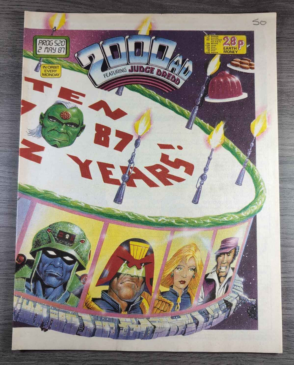 2000AD Prog 520 Featuring Judge Dread Comic 2nd May 1987 Vintage Retro Comic