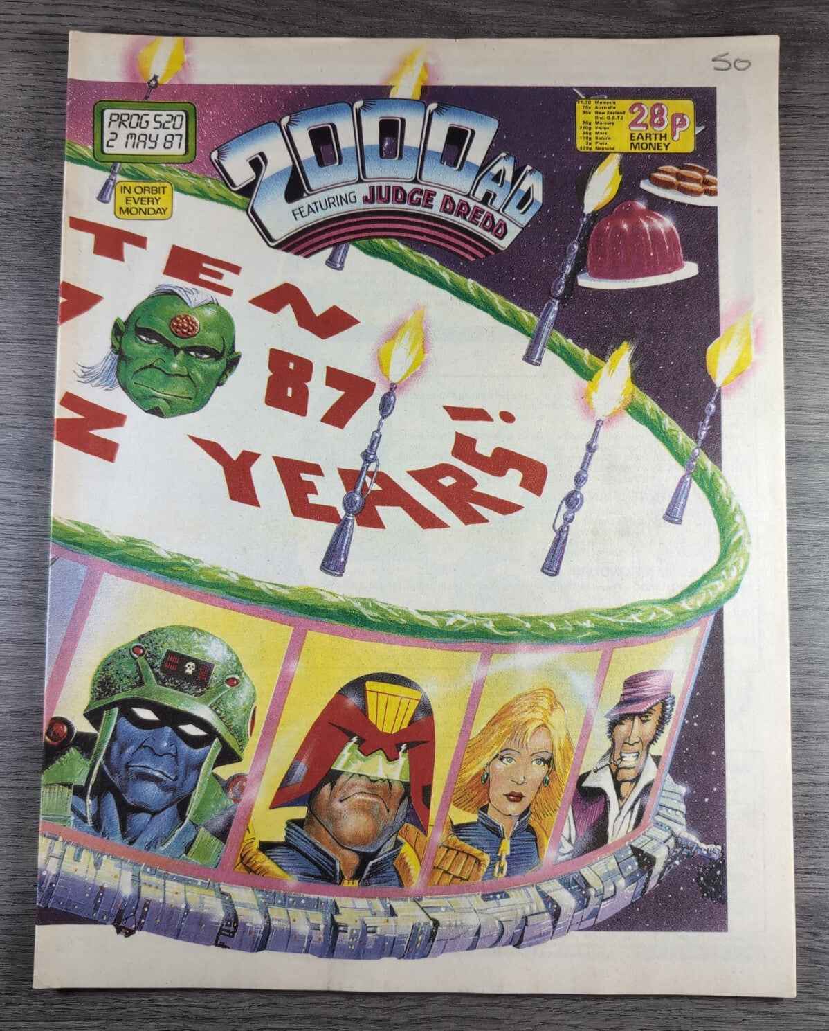 2000AD Prog 520 Featuring Judge Dread Comic 2nd May 1987 Vintage Retro Comic